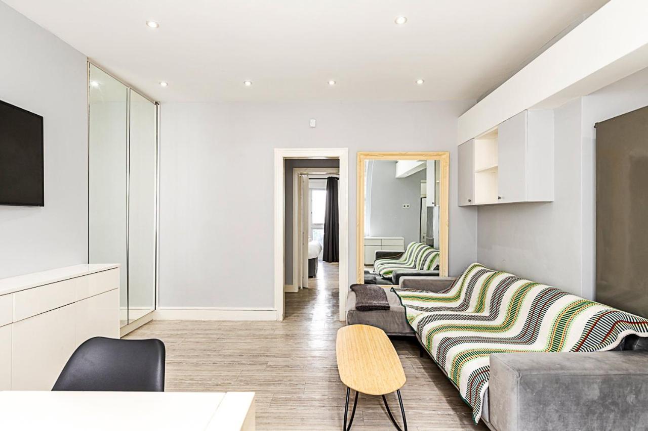 Stylish Bayswater Flat with Outdoor Space