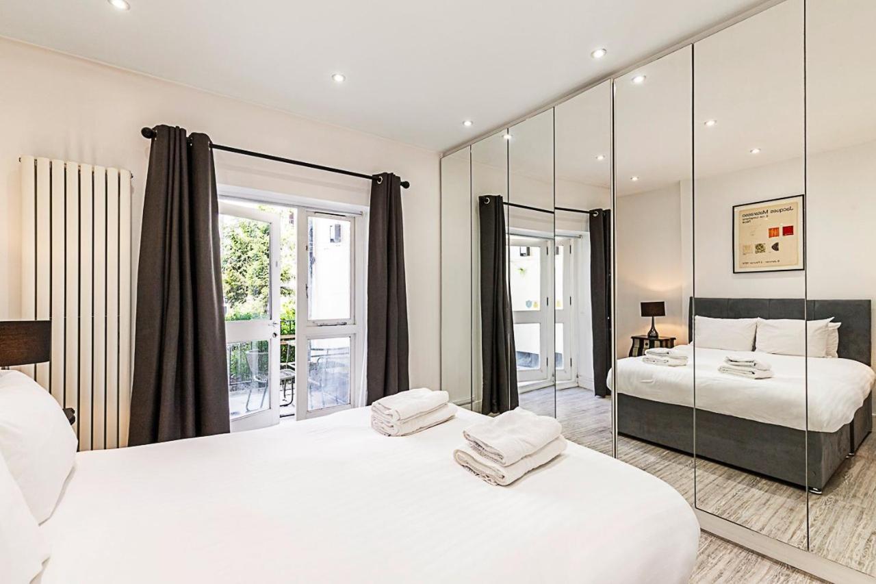 Stylish Bayswater Flat with Outdoor Space