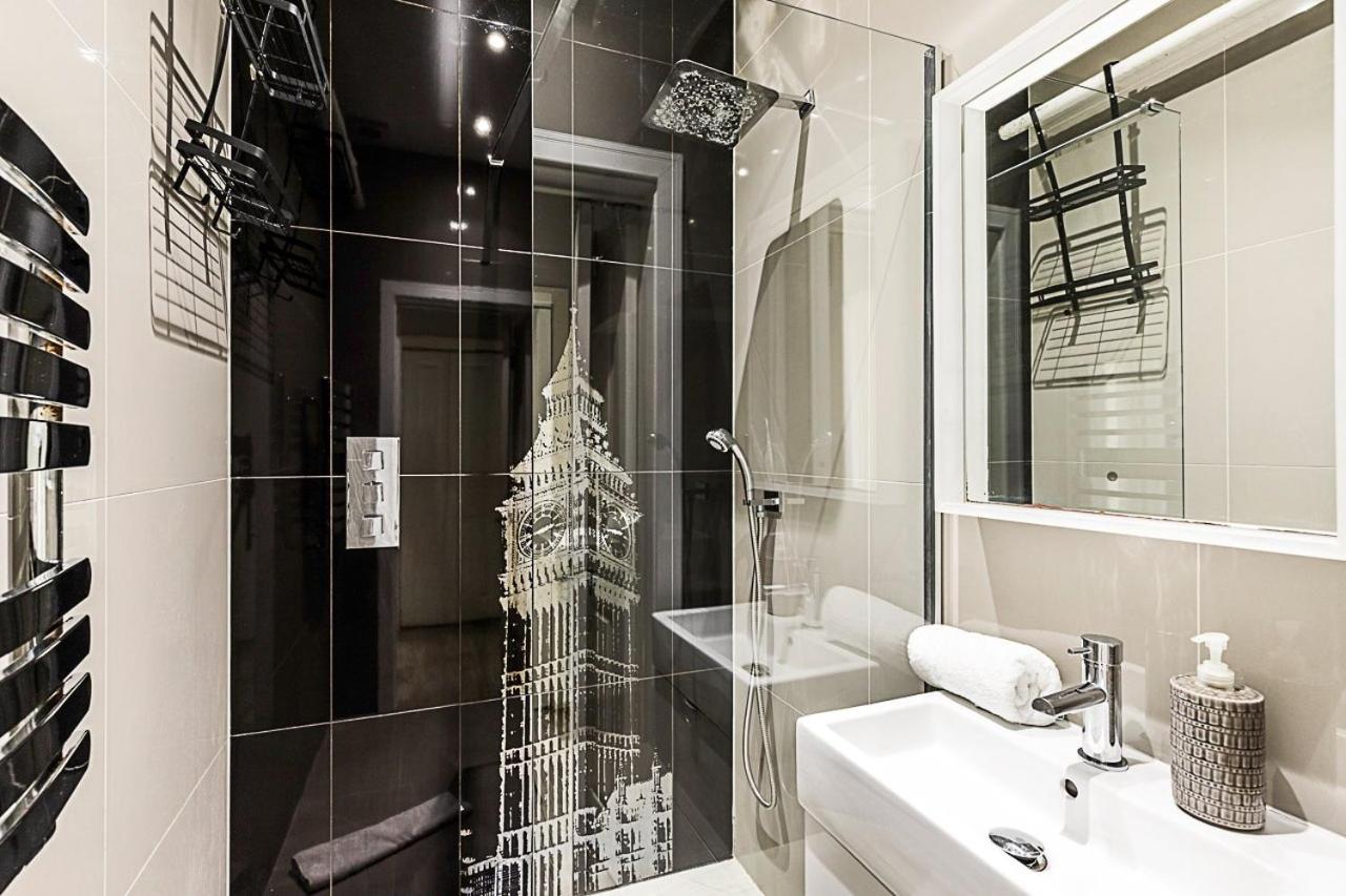 Stylish Bayswater Flat with Outdoor Space