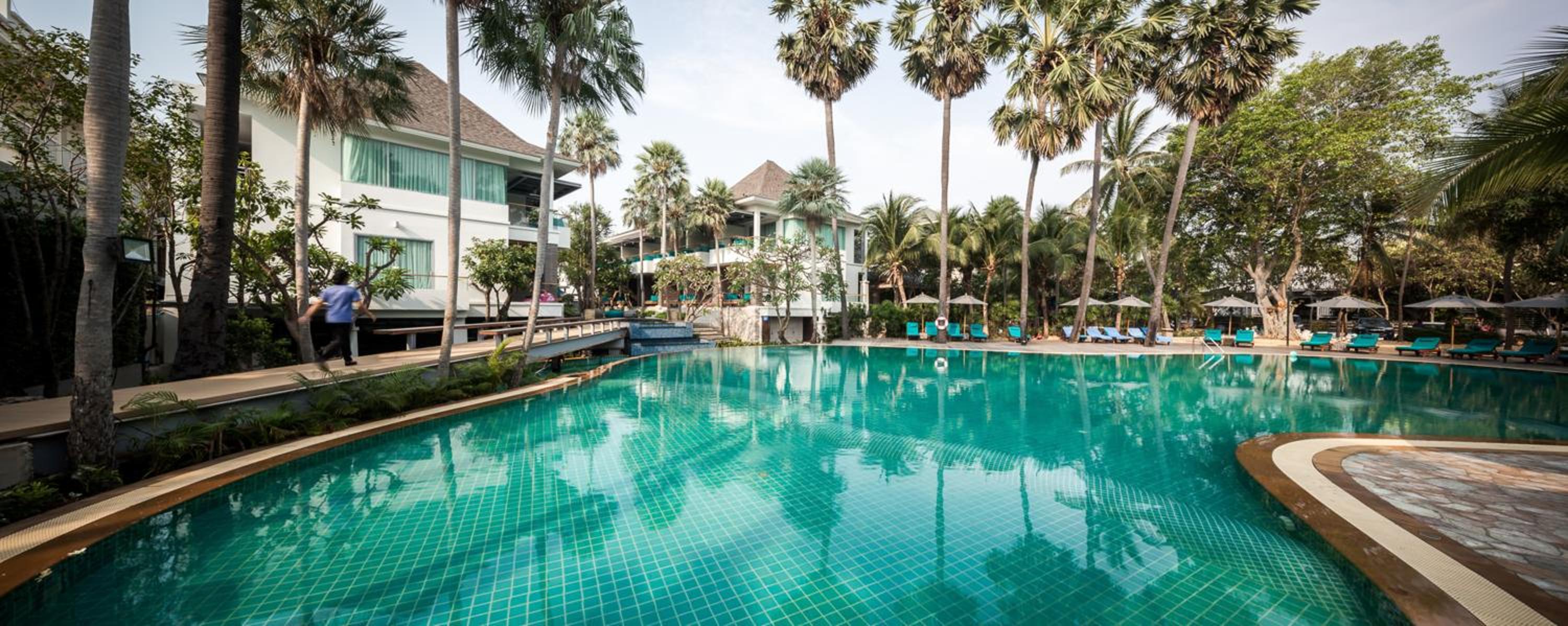 Bann Pantai Resort