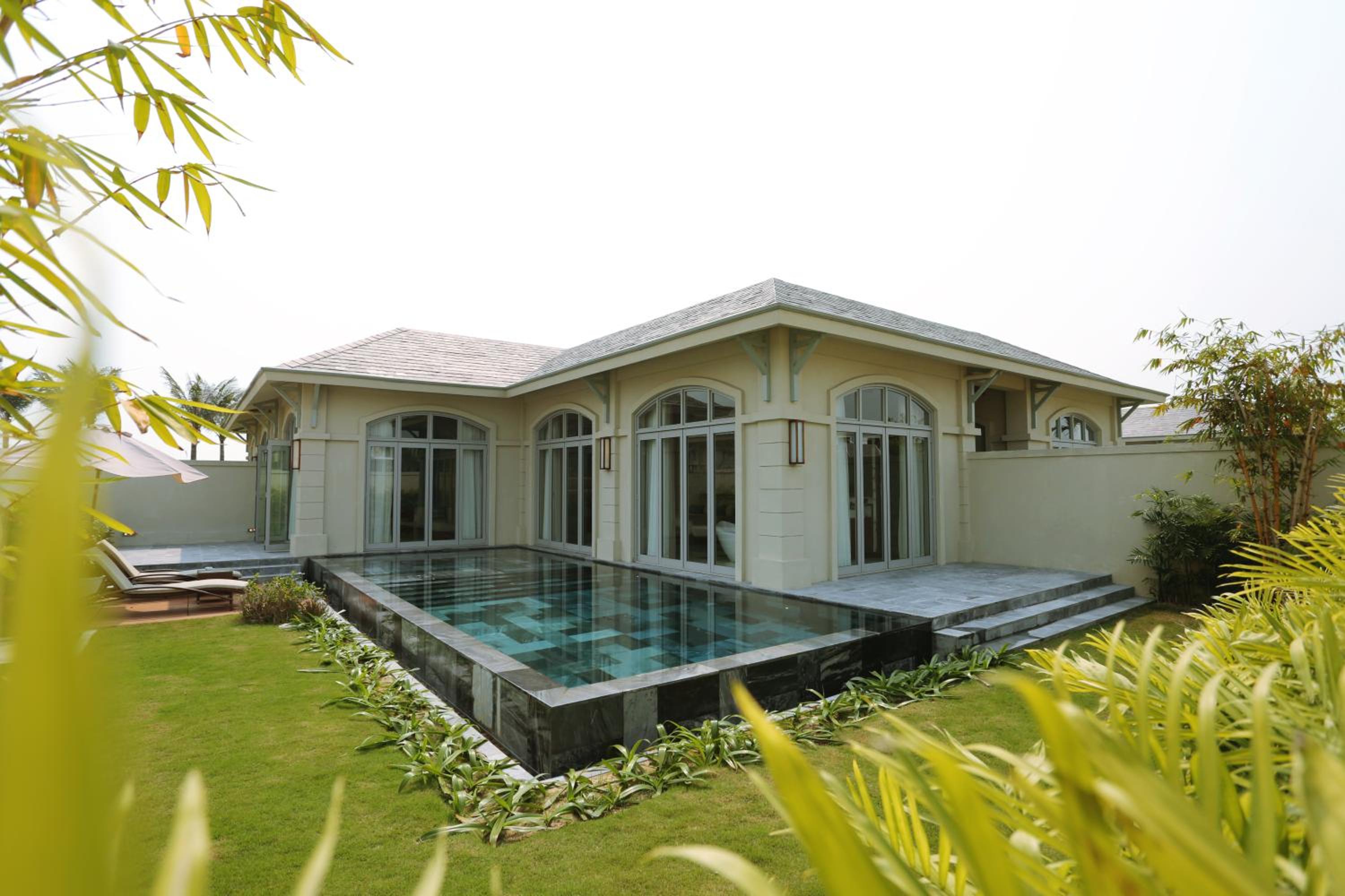 FLC Luxury Resort Samson