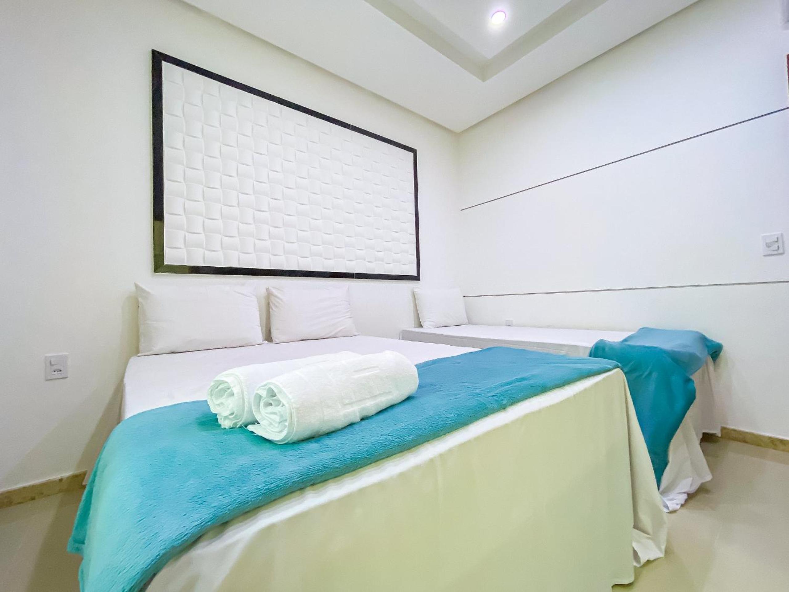 Casa com 4 quartos em condomínio com piscina e área gourmet próximo à praia de Taperapuã