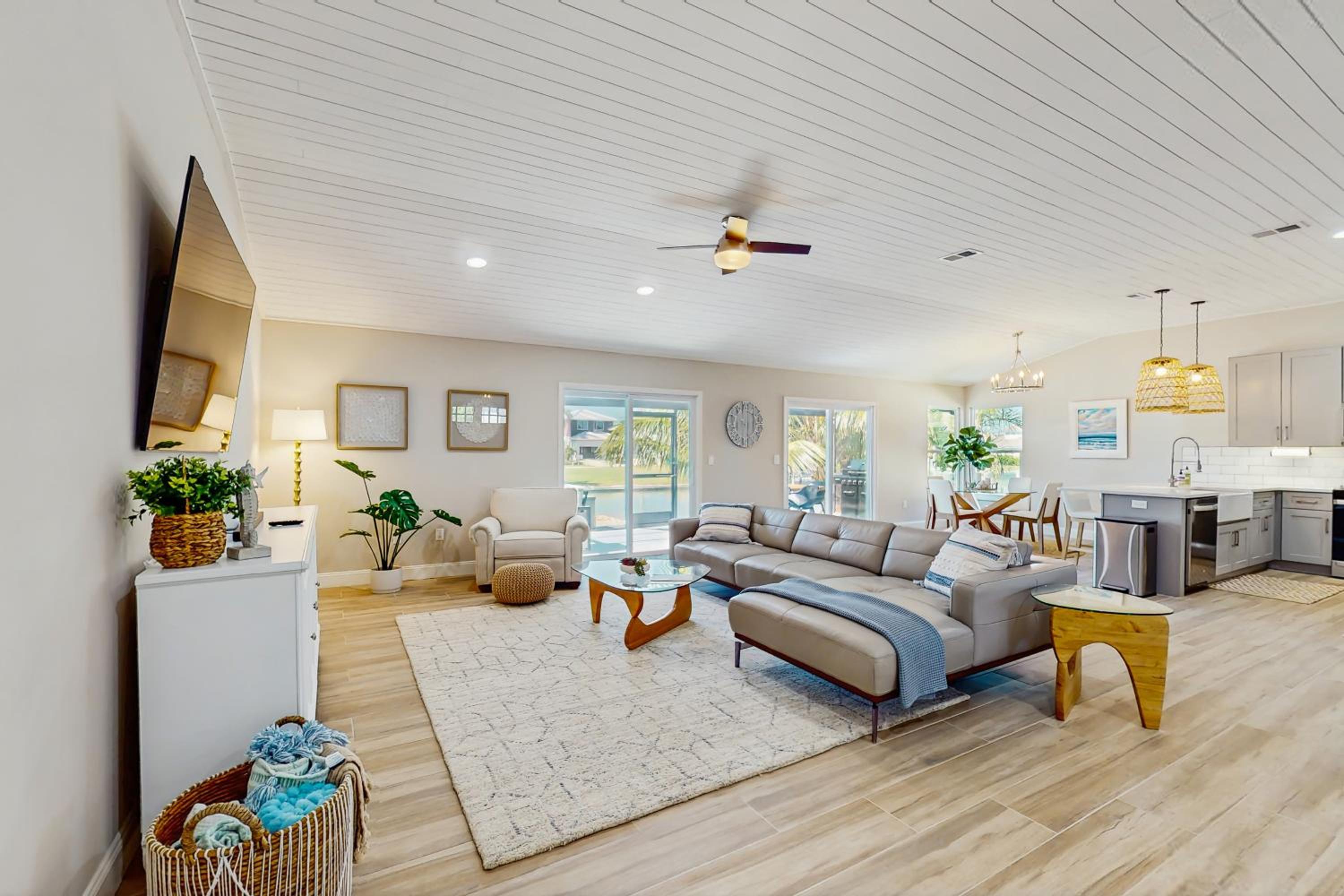 Swim Spa and Dock! Boaters Retreat on Marco Island