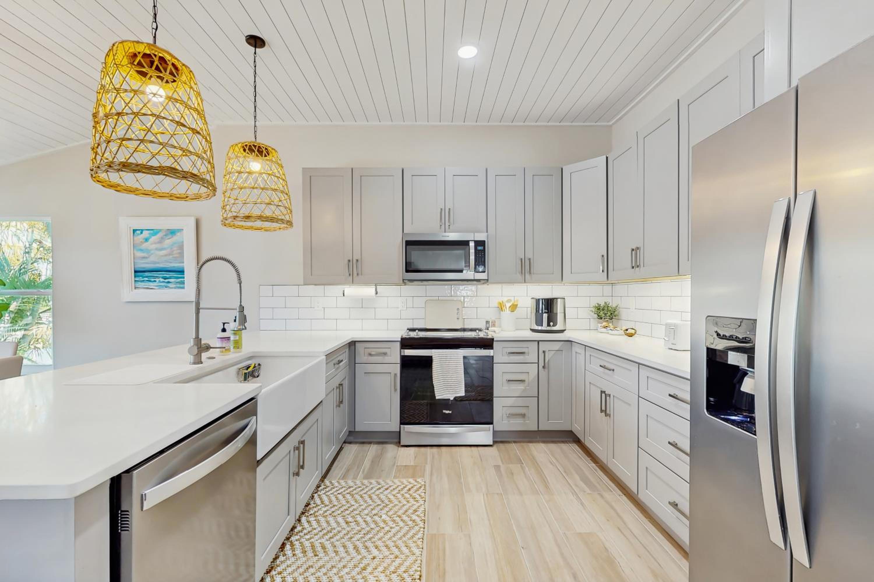 Swim Spa and Dock! Boaters Retreat on Marco Island