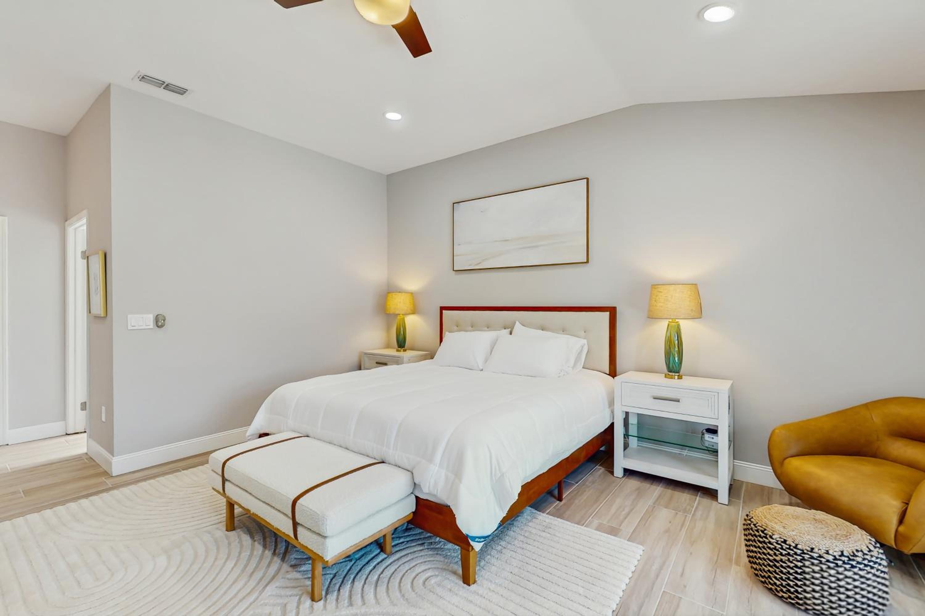 Swim Spa and Dock! Boaters Retreat on Marco Island