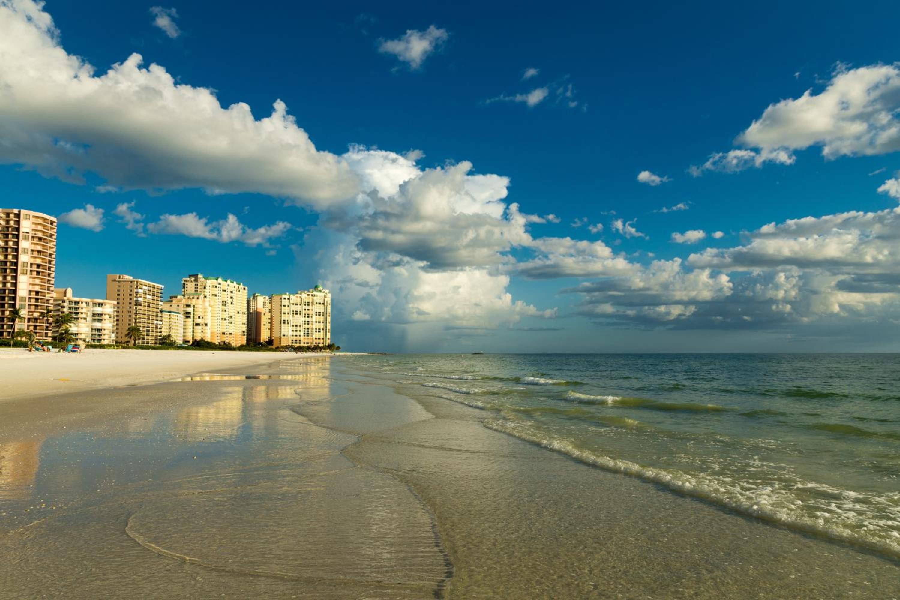 Swim Spa and Dock! Boaters Retreat on Marco Island