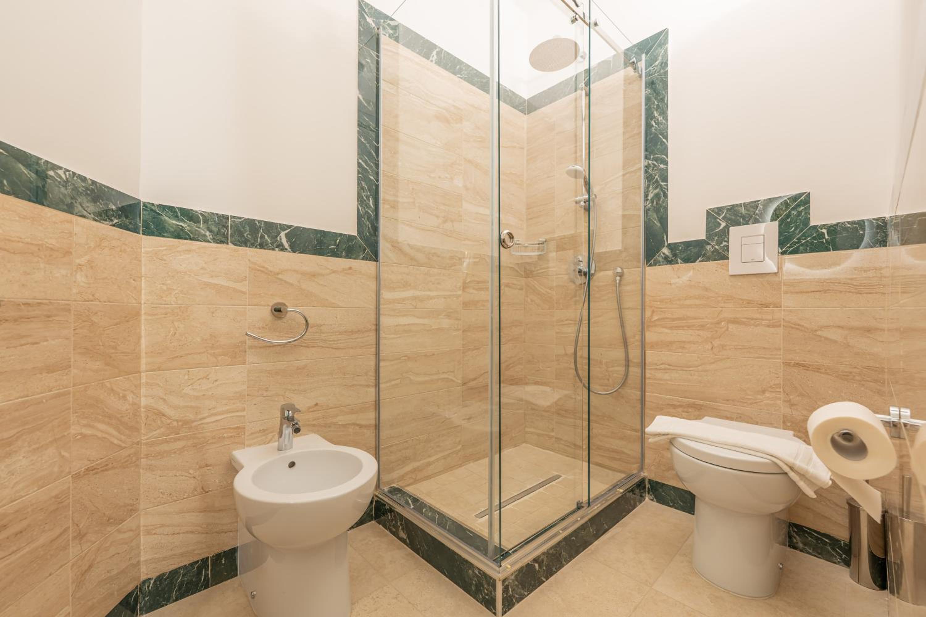 Molo Angioino Suites