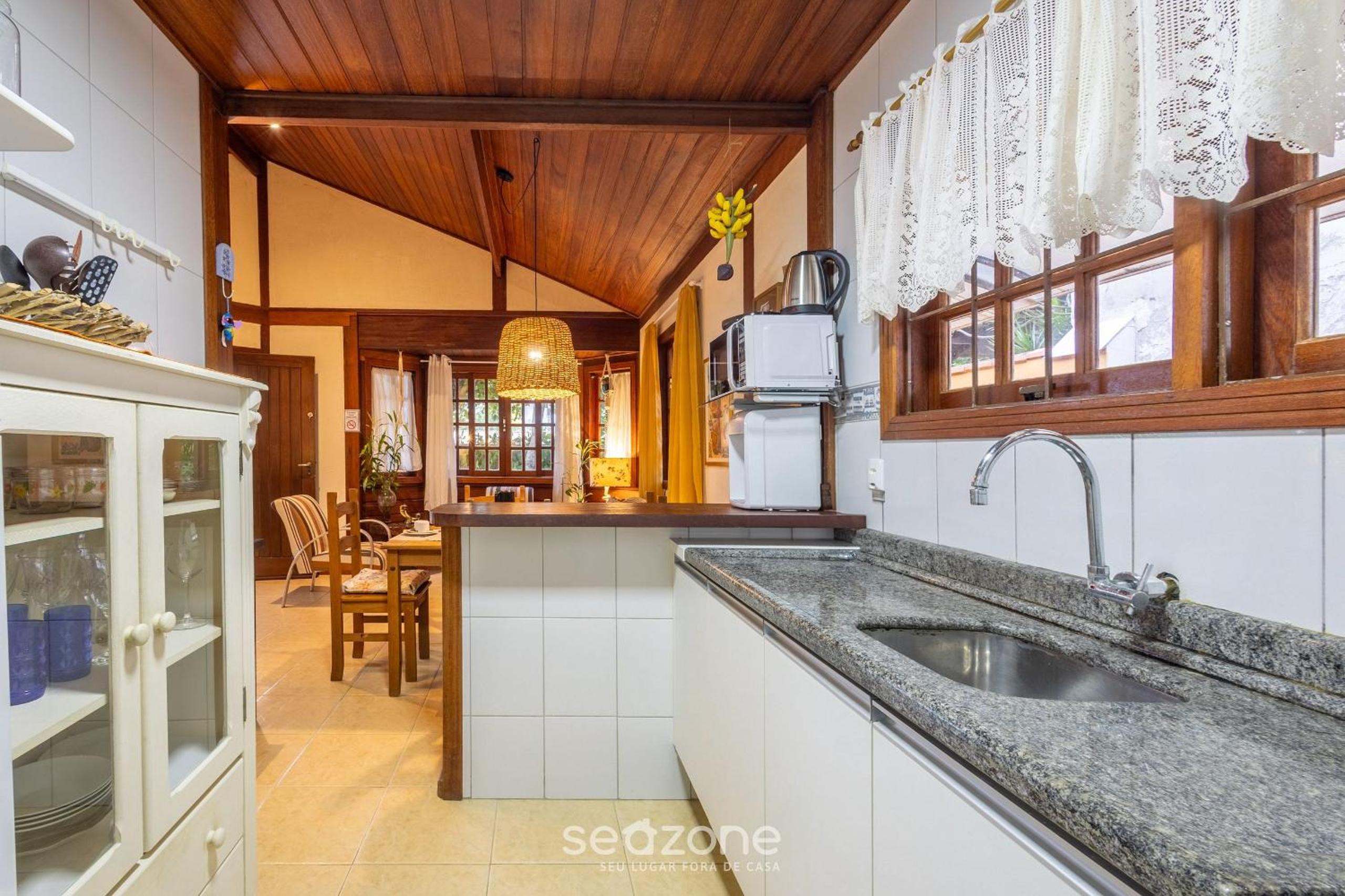 Charming house with BBQ by the sea MON0099