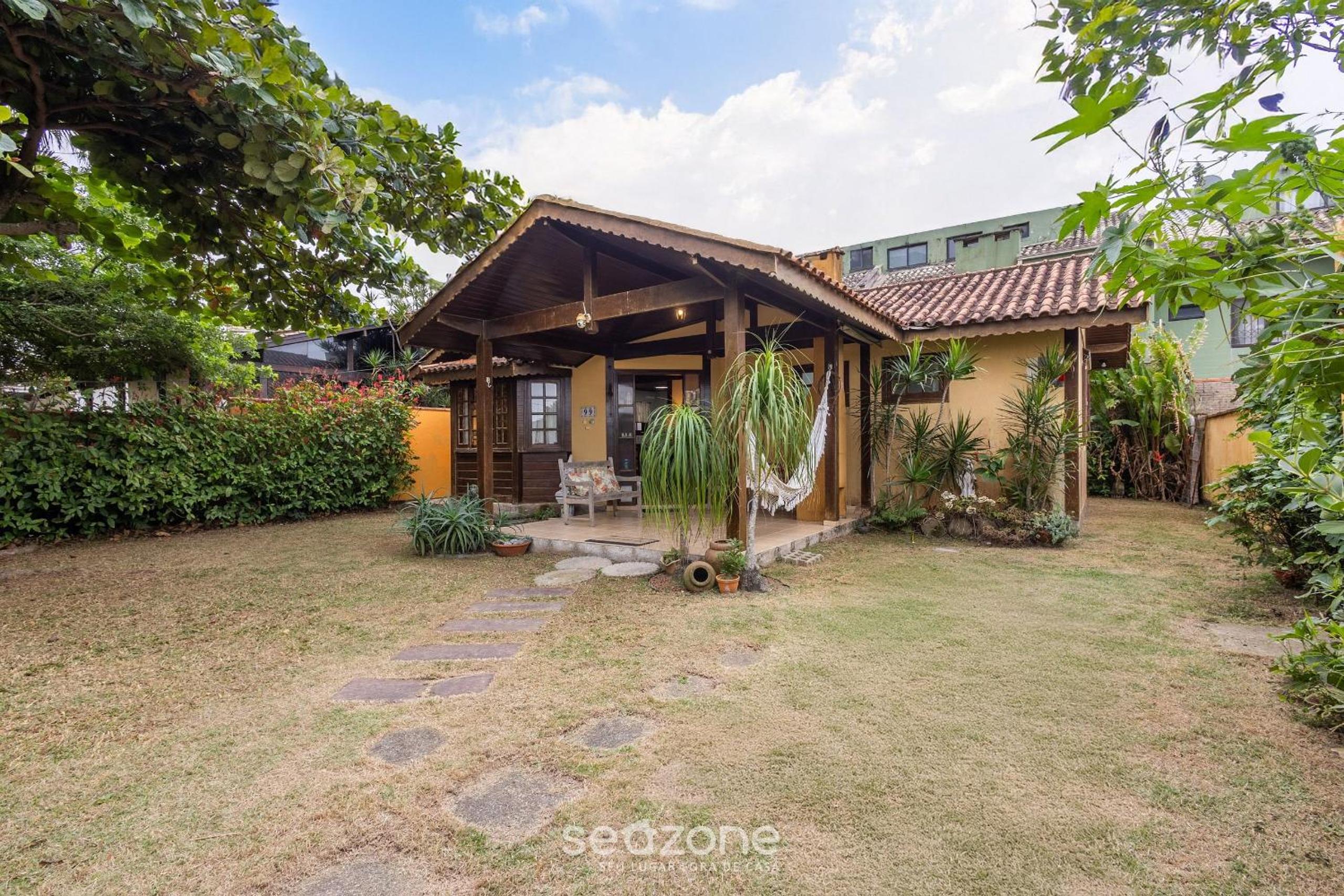 Charming house with BBQ by the sea MON0099