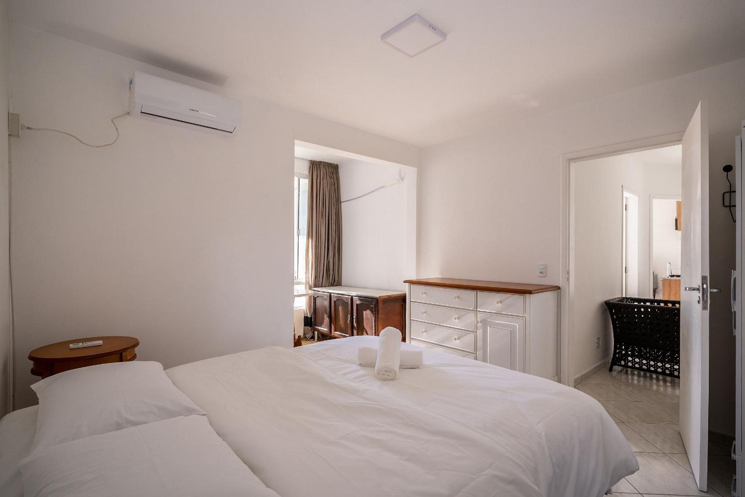 2BR apt w/suite 100m Bombas beach ROR0001
