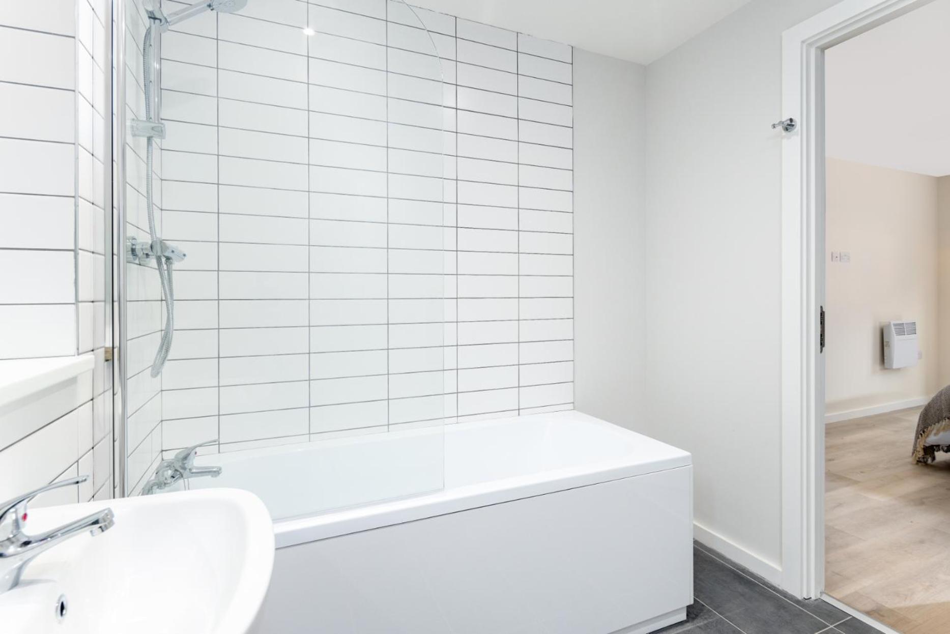 Richmond Row - Air Host & Stay - 2 bedroom sleeps 6