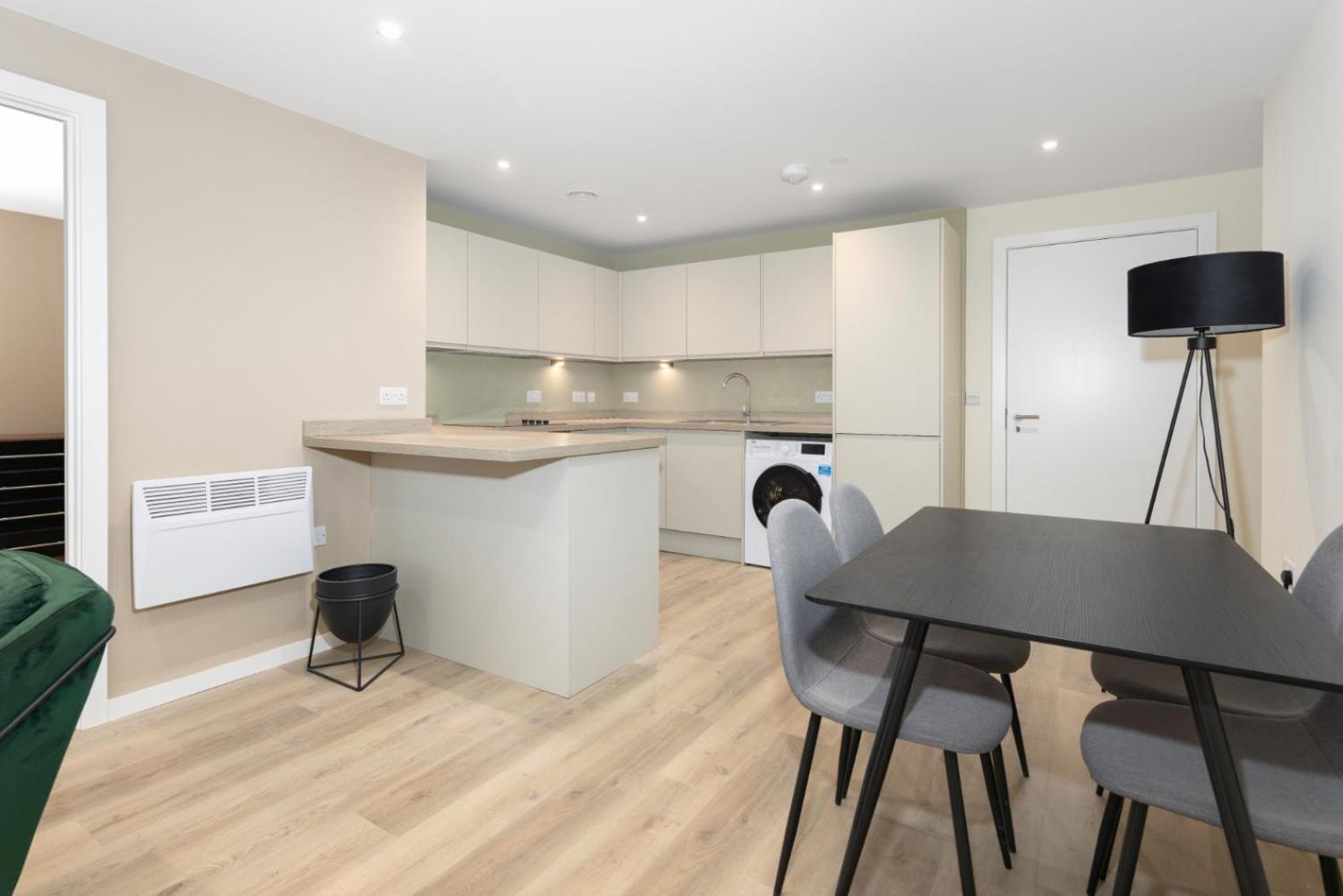 Richmond Row - Air Host & Stay - 2 bedroom sleeps 6