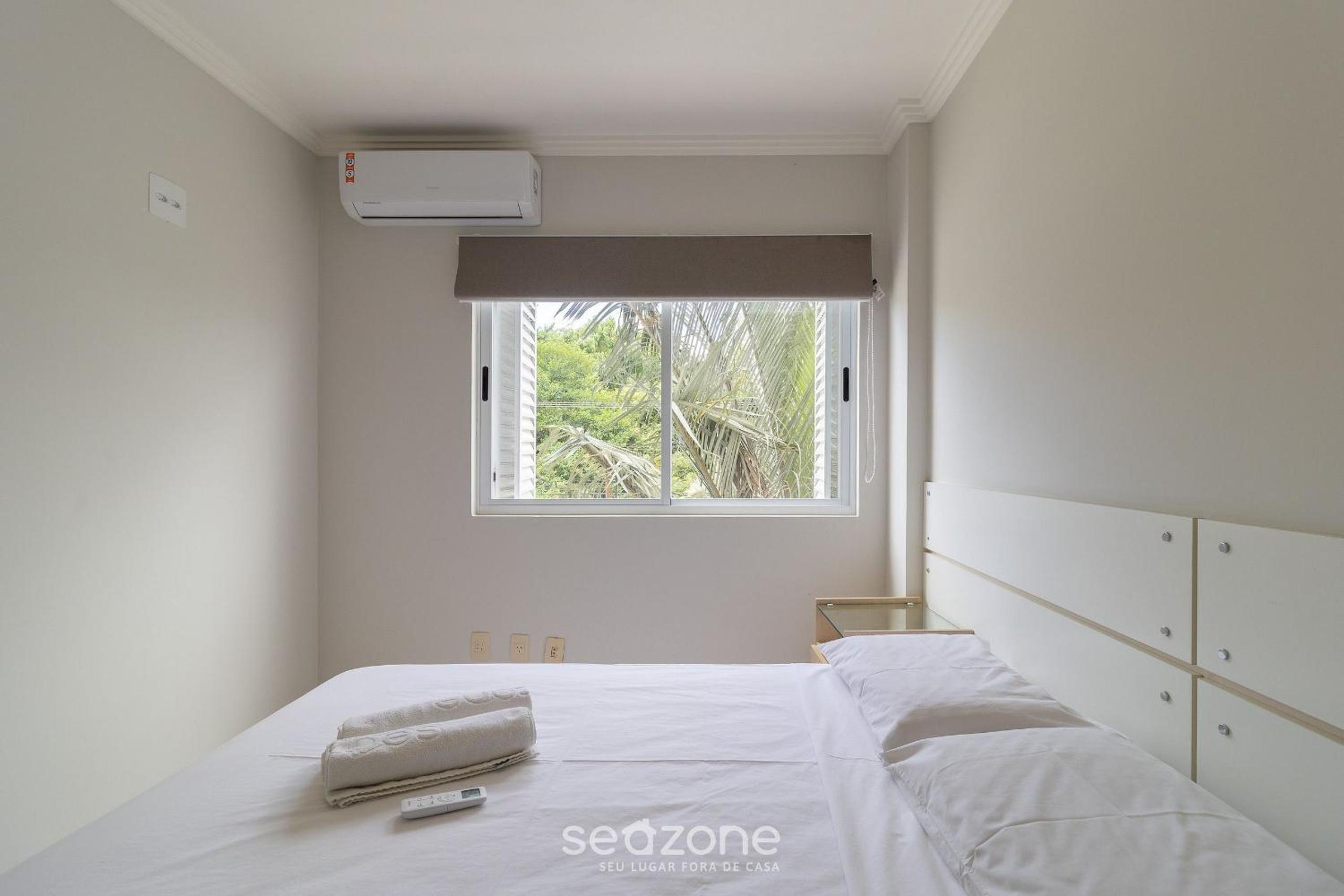 Apt with balcony, few minutes from the sea CCB103