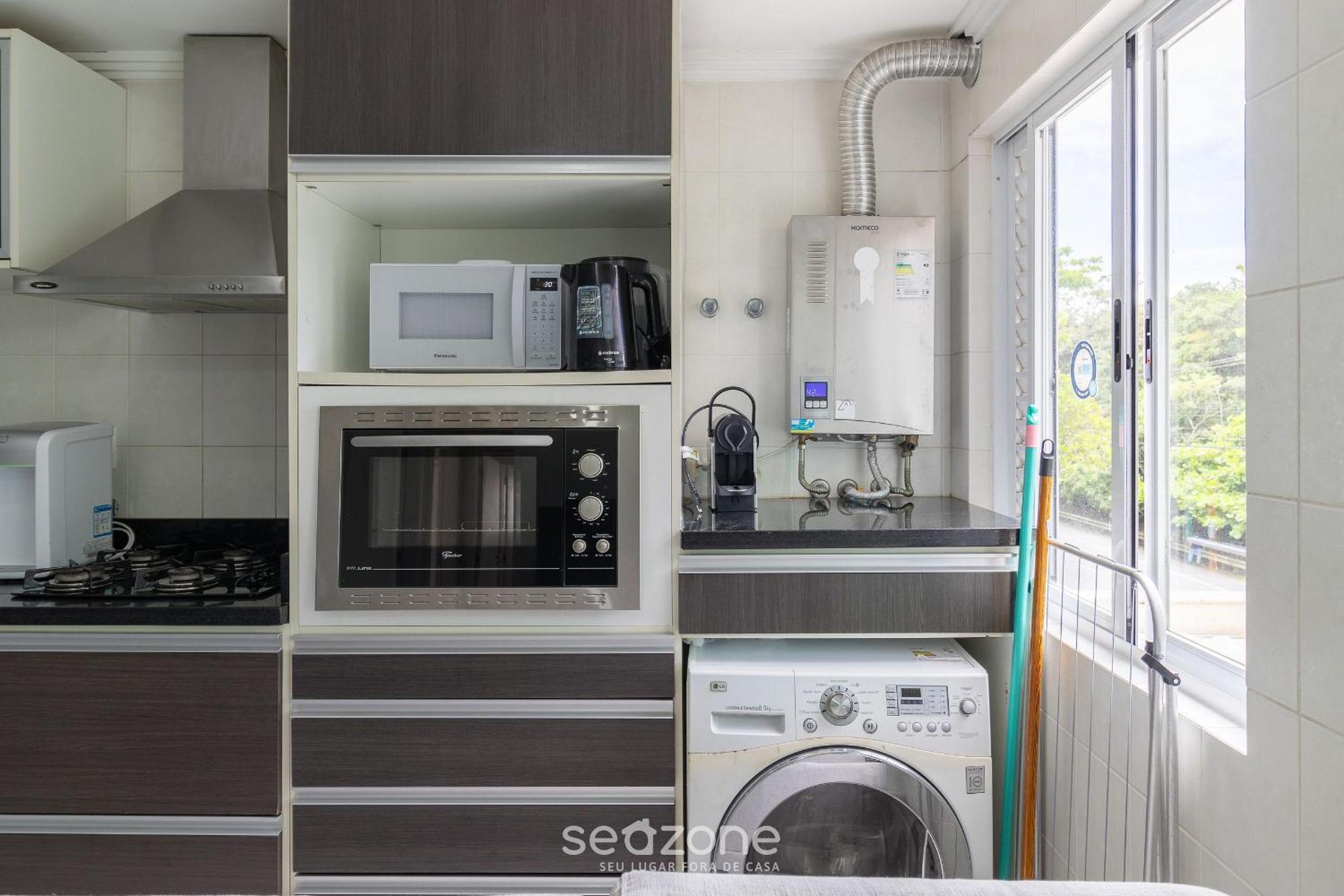 Apt with balcony, few minutes from the sea CCB103