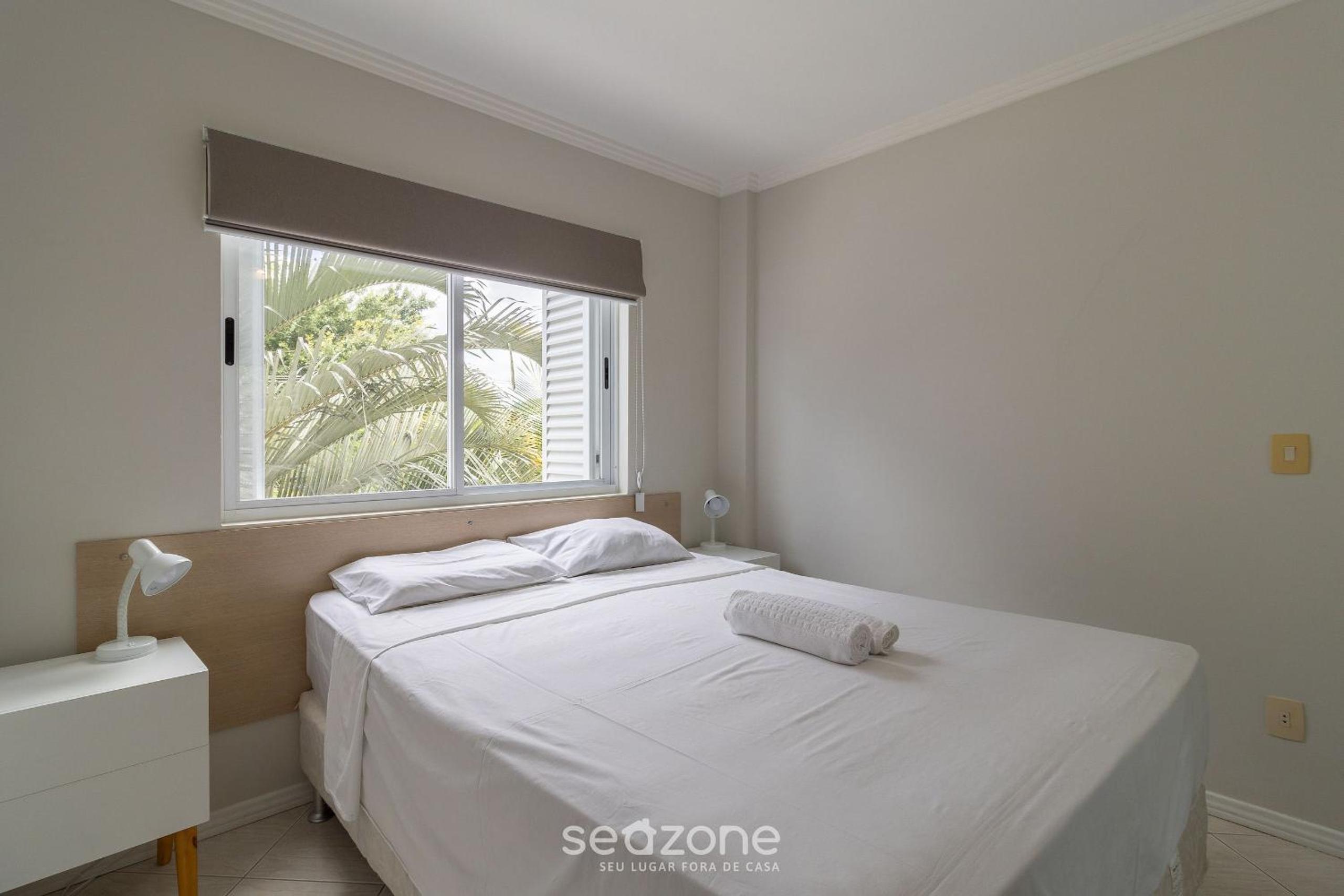 Apt with balcony, few minutes from the sea CCB103