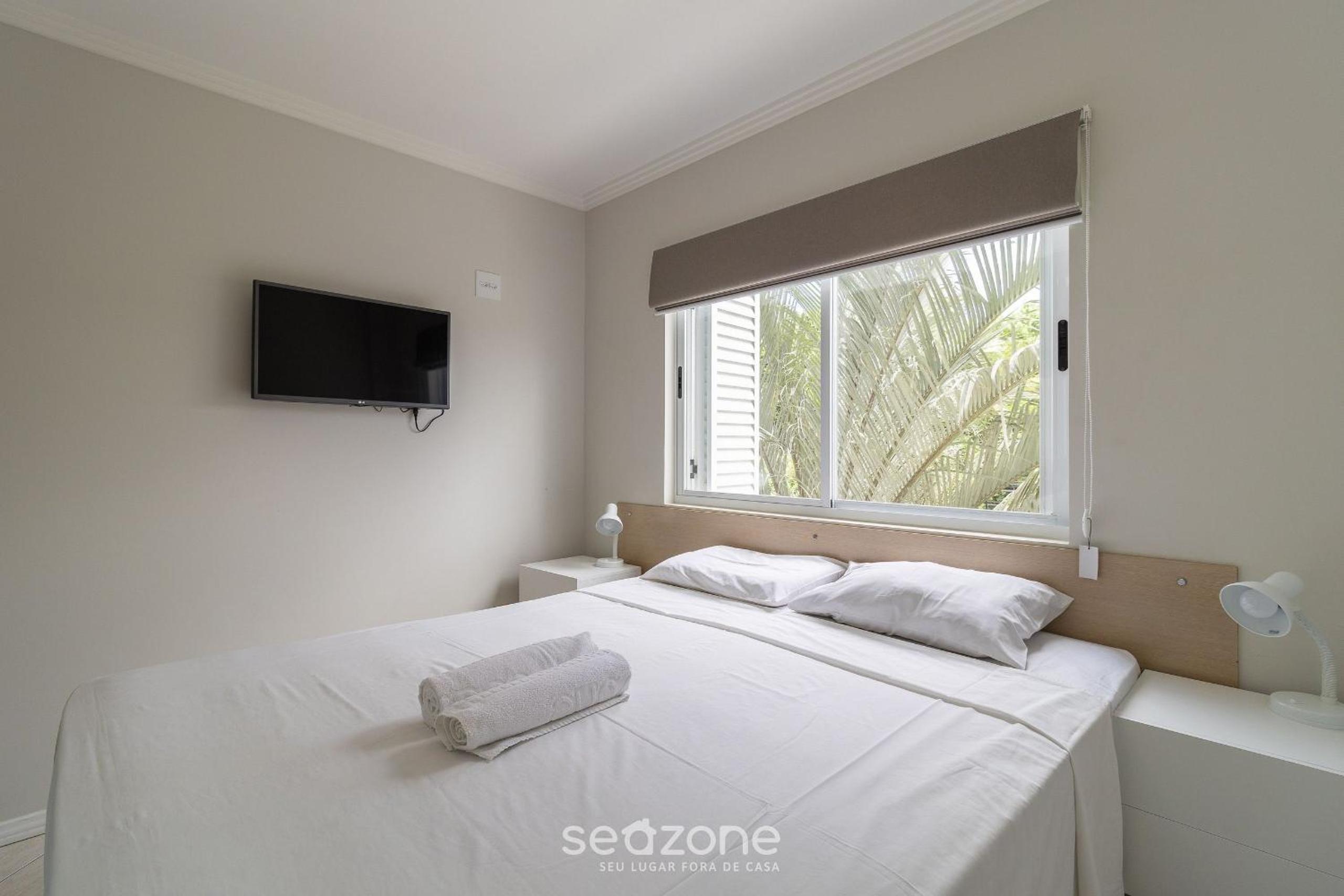 Apt with balcony, few minutes from the sea CCB103