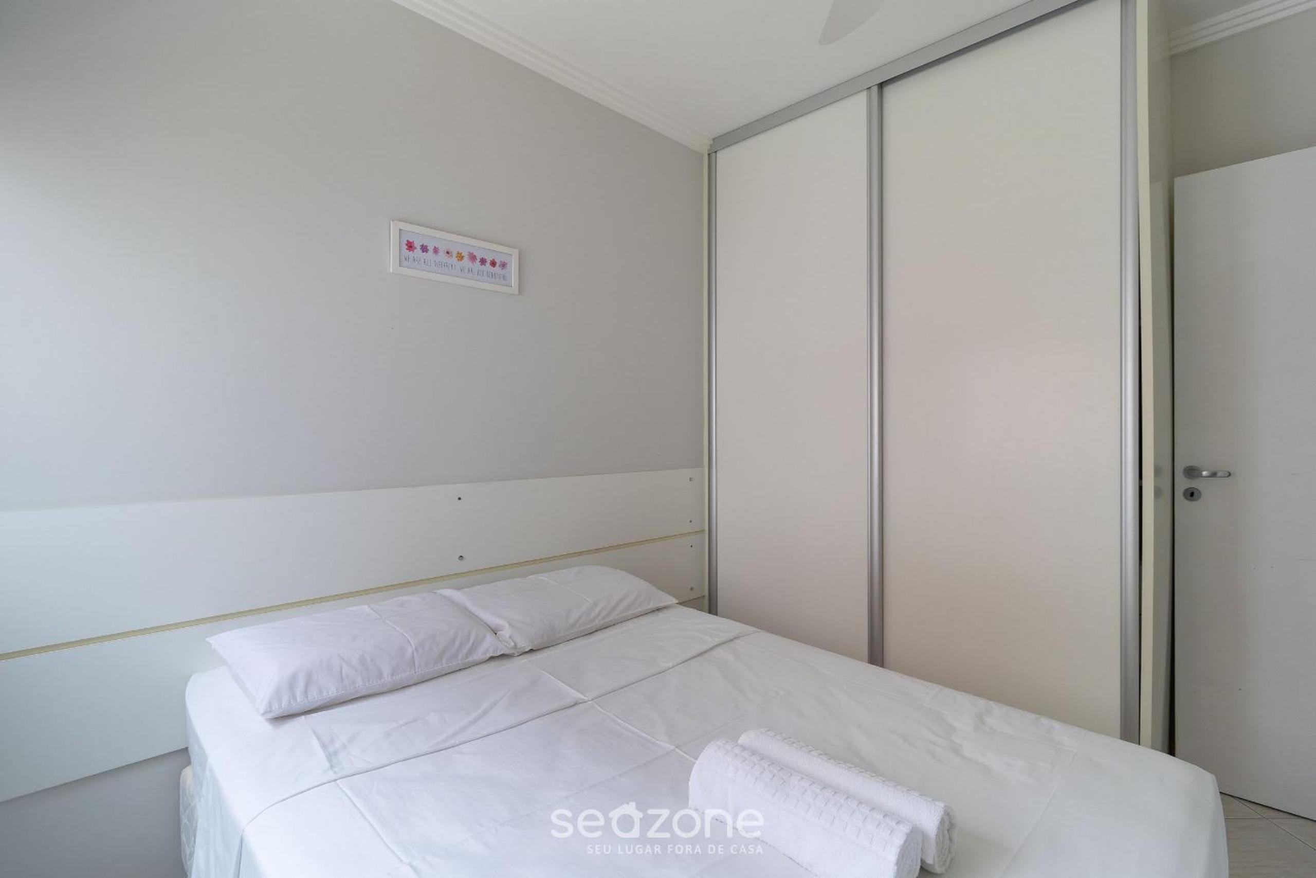 Apt with balcony, few minutes from the sea CCB103