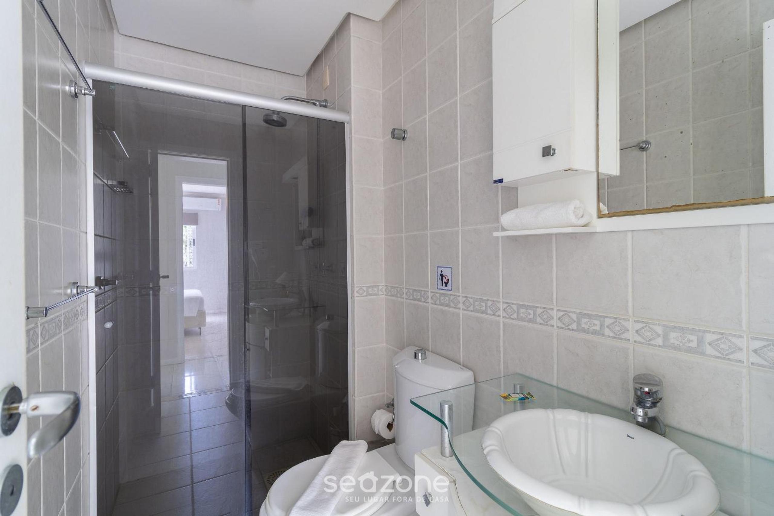 Apt with balcony, few minutes from the sea CCB103