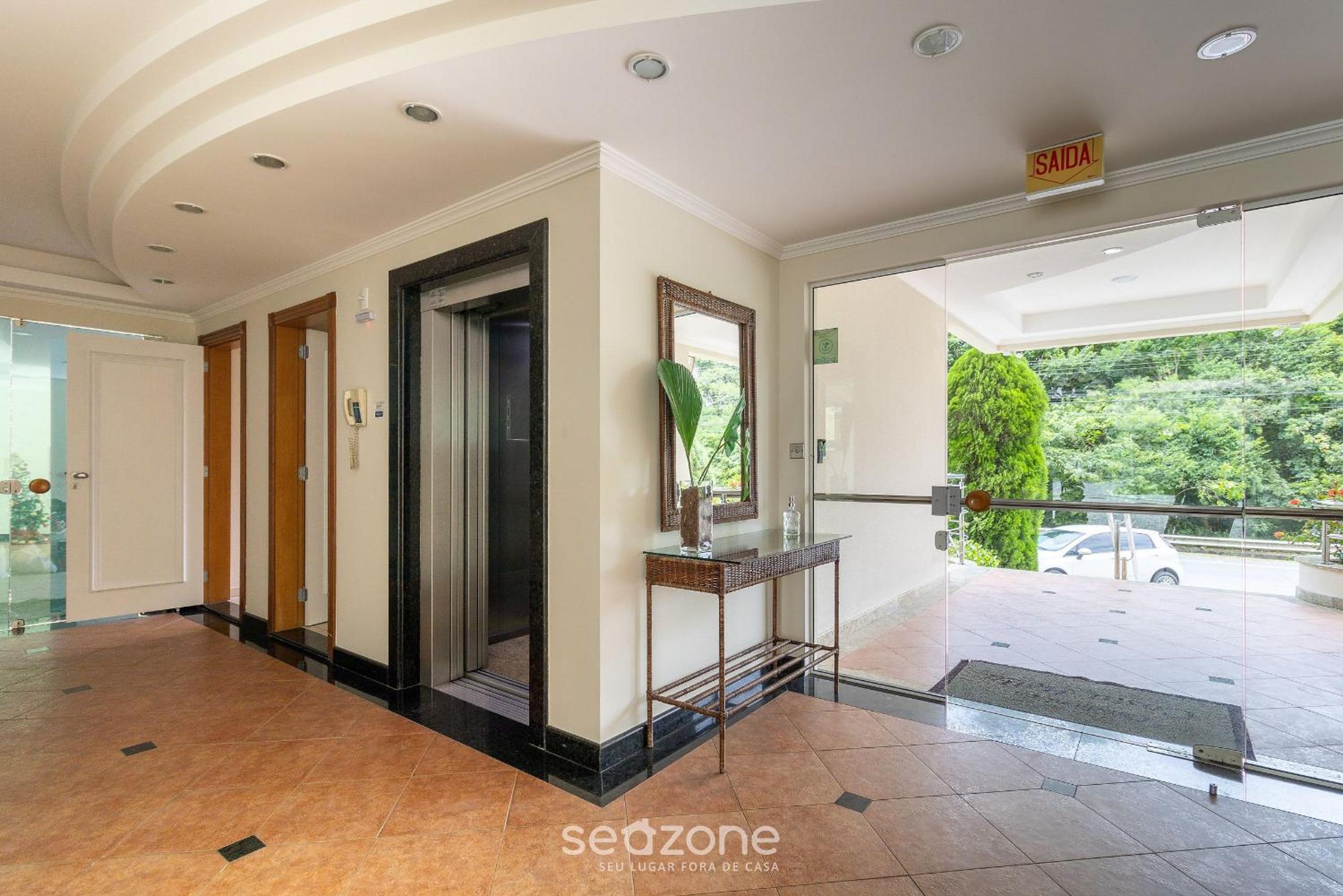 Apt with balcony, few minutes from the sea CCB103