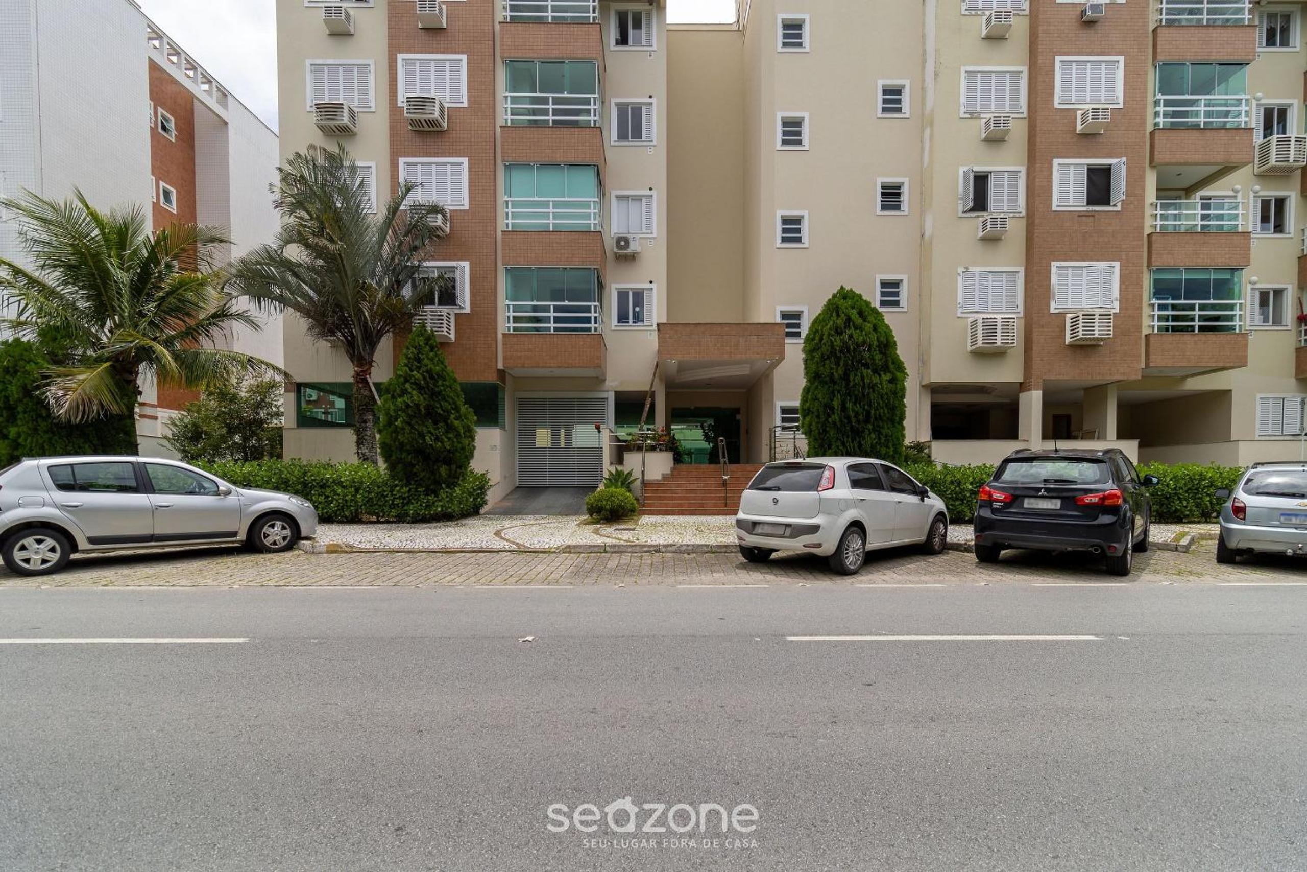 Apt with balcony, few minutes from the sea CCB103