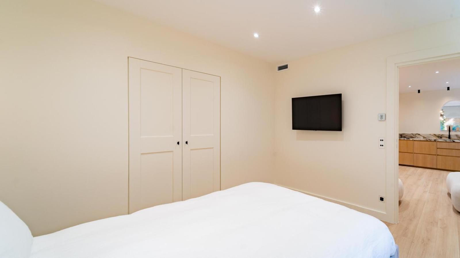 3BDR Cocoon in Cannes Martinez avec Jardin Privé & Design Contemporain à 3 min de la Croisette
