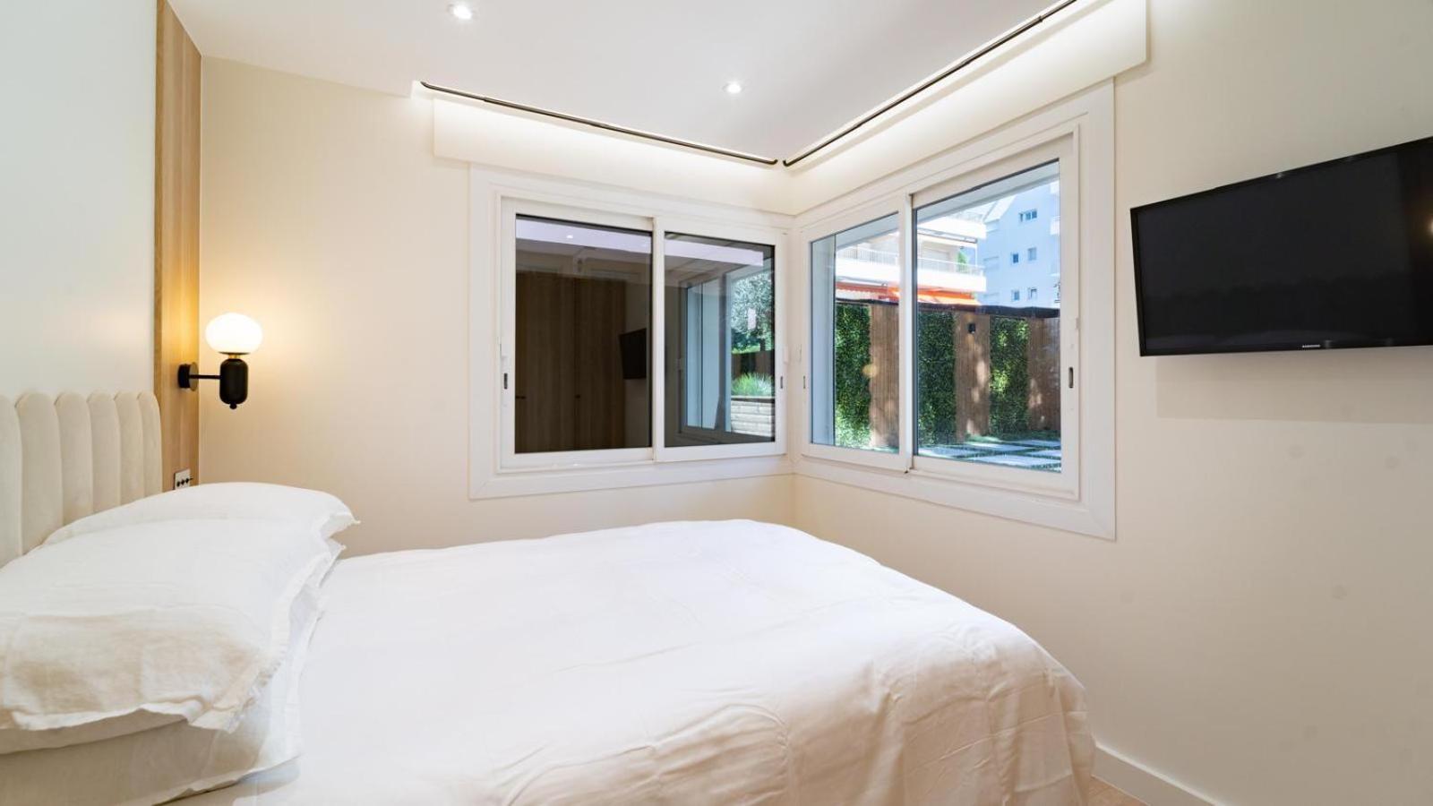3BDR Cocoon in Cannes Martinez avec Jardin Privé & Design Contemporain à 3 min de la Croisette
