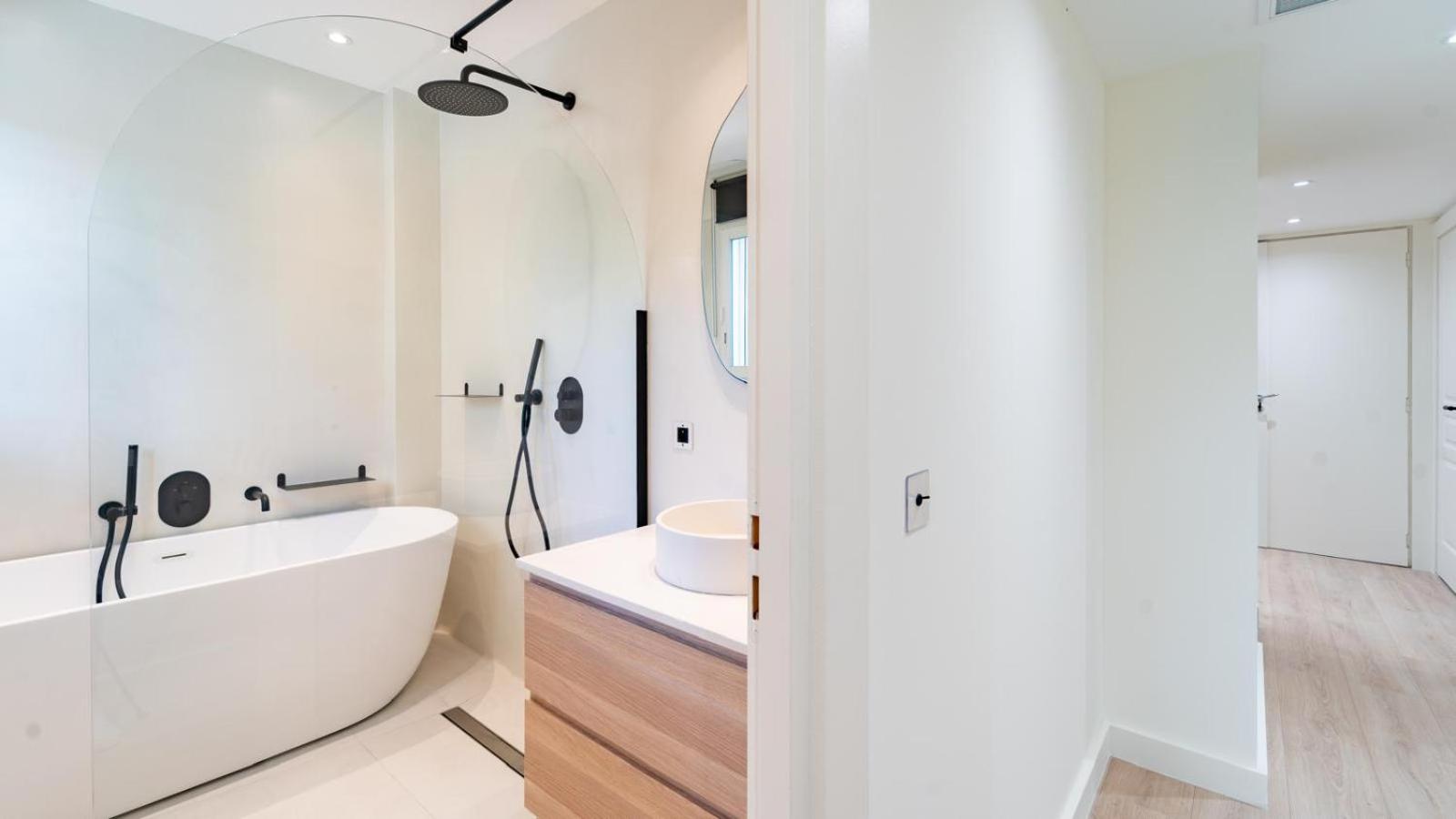 3BDR Cocoon in Cannes Martinez avec Jardin Privé & Design Contemporain à 3 min de la Croisette