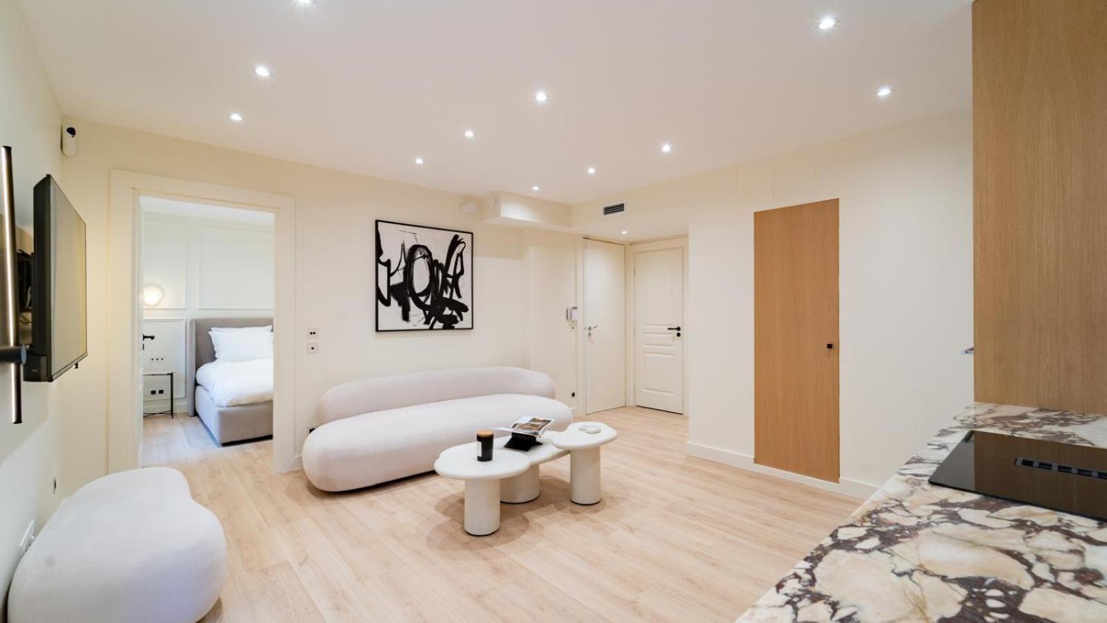 3BDR Cocoon in Cannes Martinez avec Jardin Privé & Design Contemporain à 3 min de la Croisette