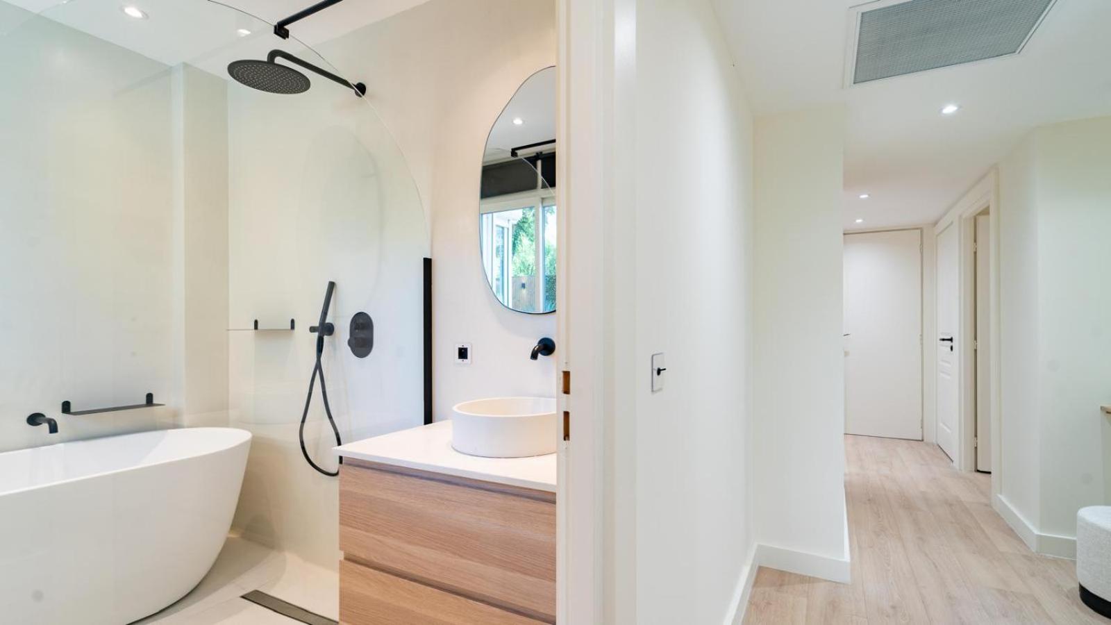 3BDR Cocoon in Cannes Martinez avec Jardin Privé & Design Contemporain à 3 min de la Croisette