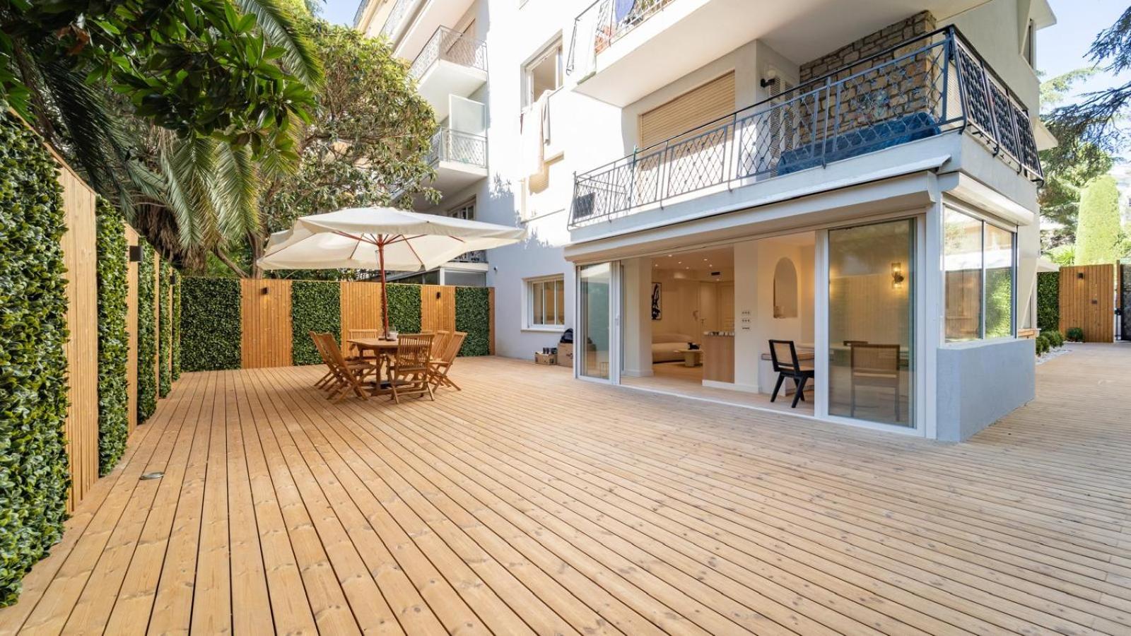 3BDR Cocoon in Cannes Martinez avec Jardin Privé & Design Contemporain à 3 min de la Croisette