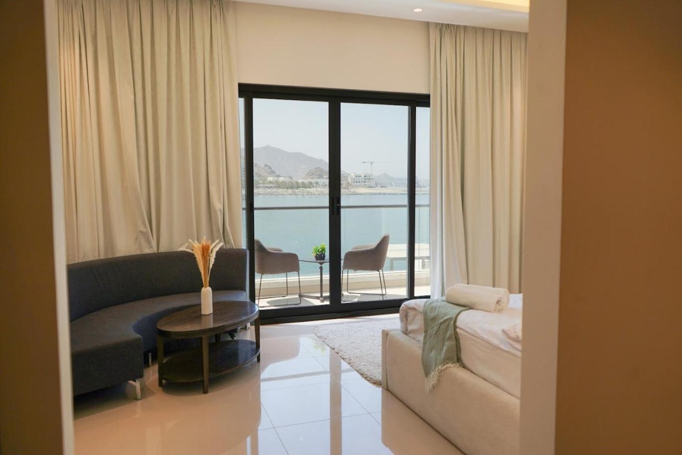 Al Dana H2O Luxury Villa