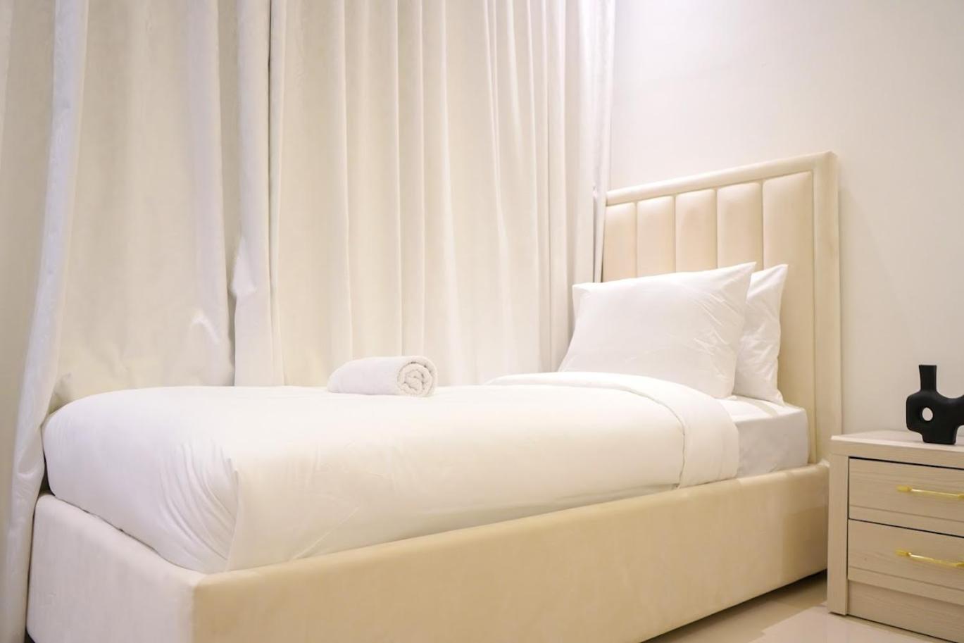 Al Dana H2O Luxury Villa