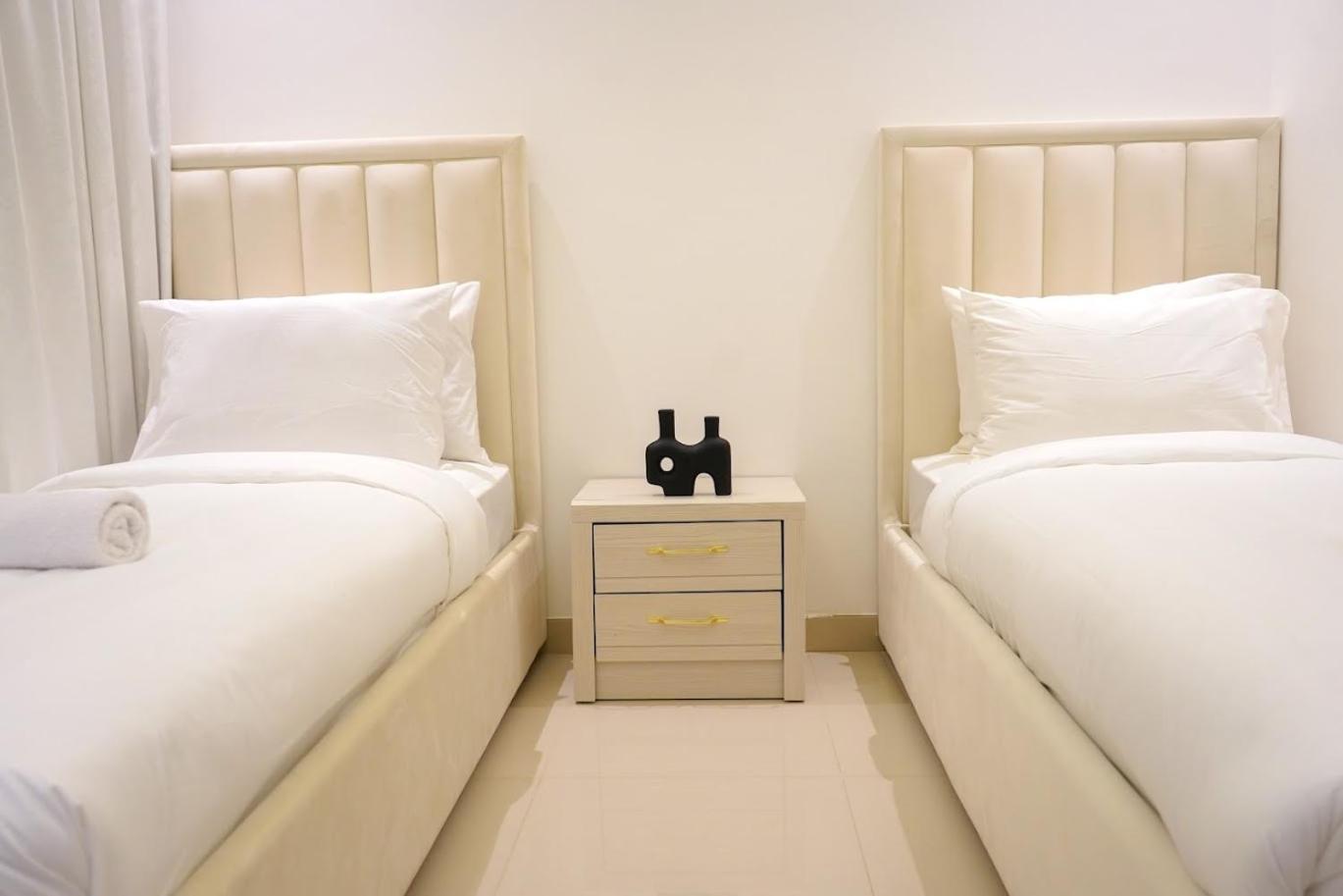 Al Dana H2O Luxury Villa