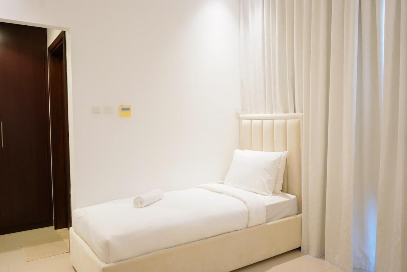 Al Dana H2O Luxury Villa