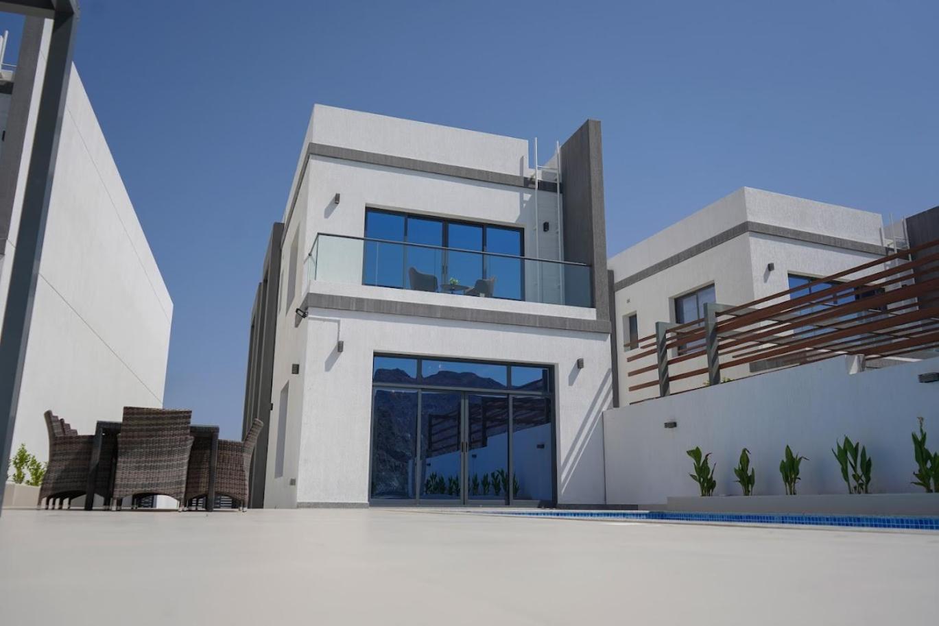 Al Dana H2O Luxury Villa