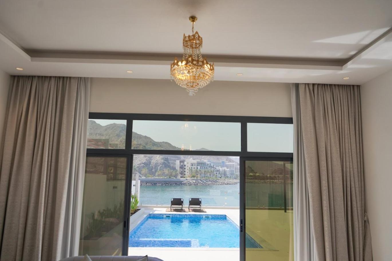 Al Dana H2O Luxury Villa
