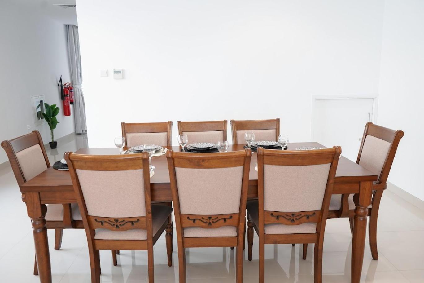 Al Dana H2O Luxury Villa