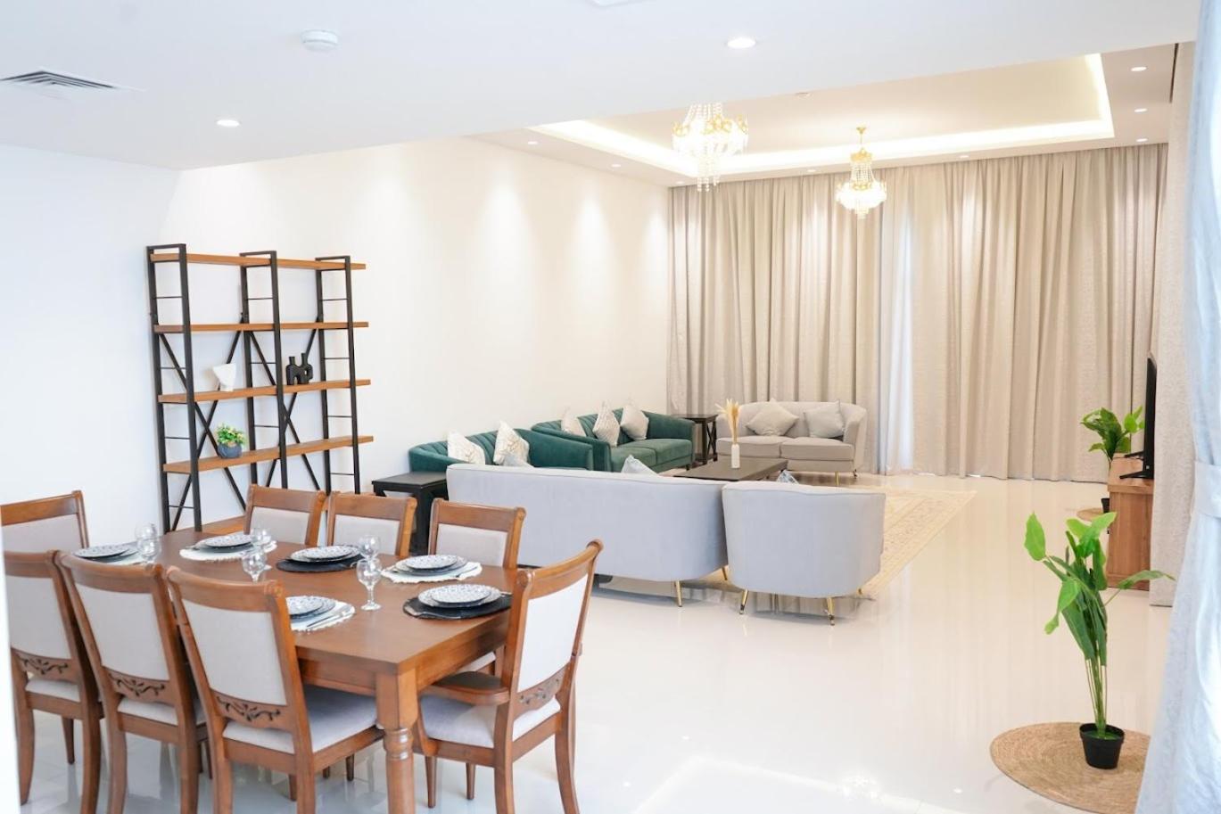 Al Dana H2O Luxury Villa