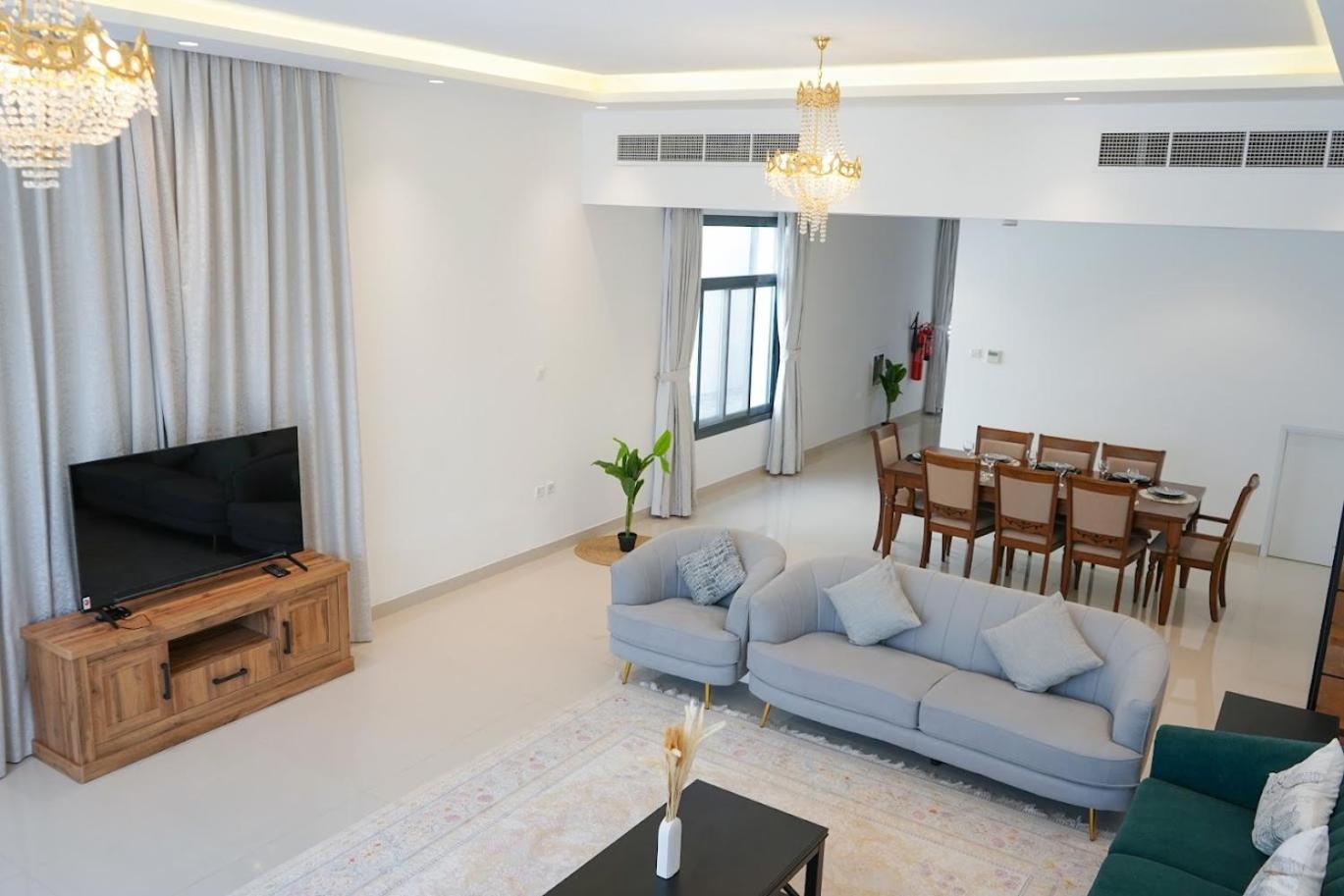 Al Dana H2O Luxury Villa