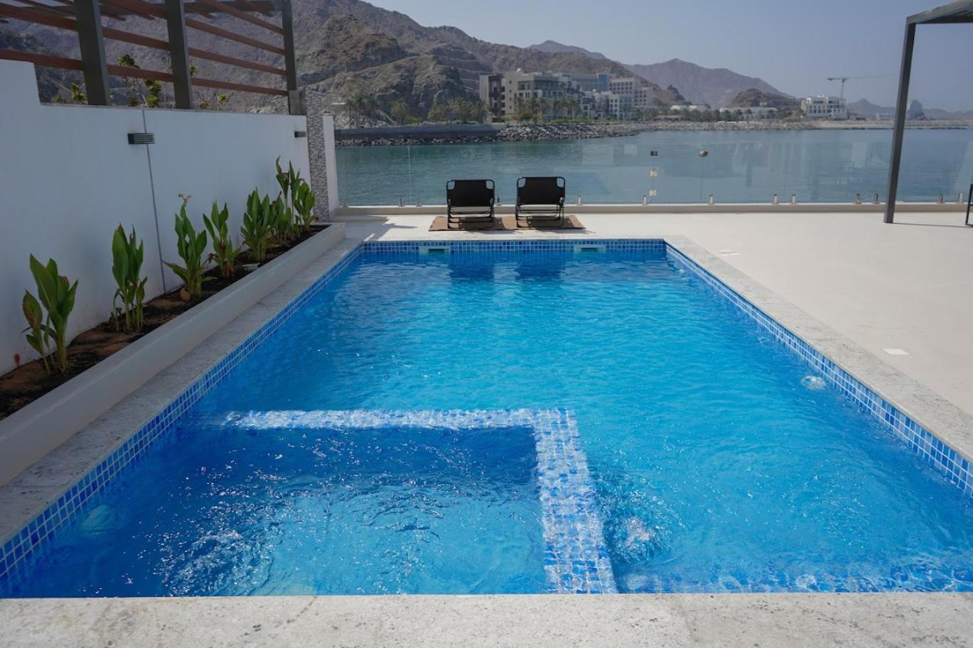 Al Dana H2O Luxury Villa