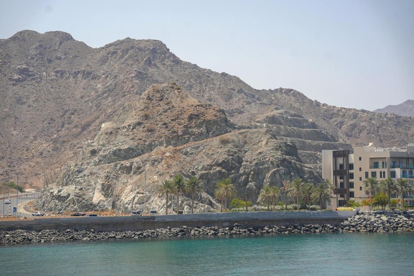 Al Dana H2O Luxury Villa