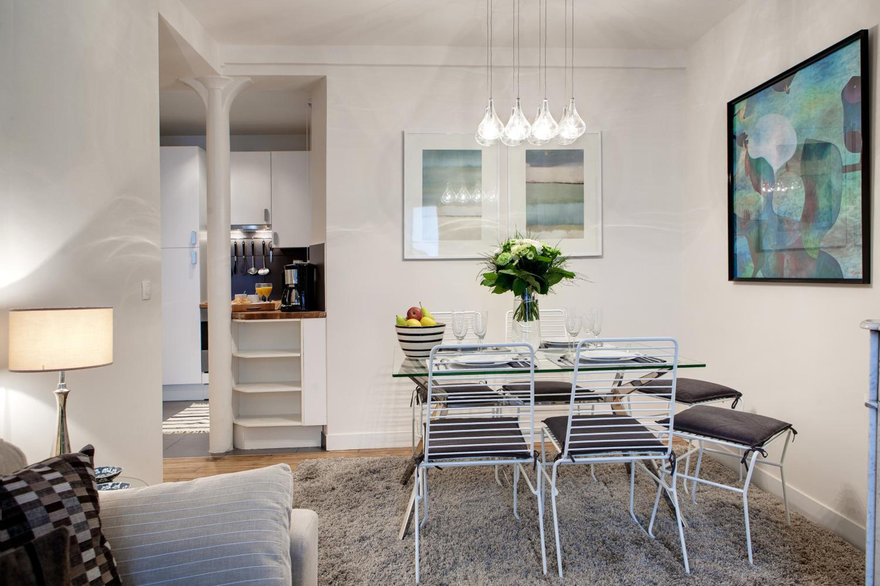 Paris Sevigne Elegant residence