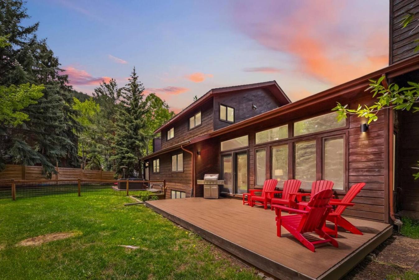 EagleVail Alpine Escape Riverside Luxe W Spa