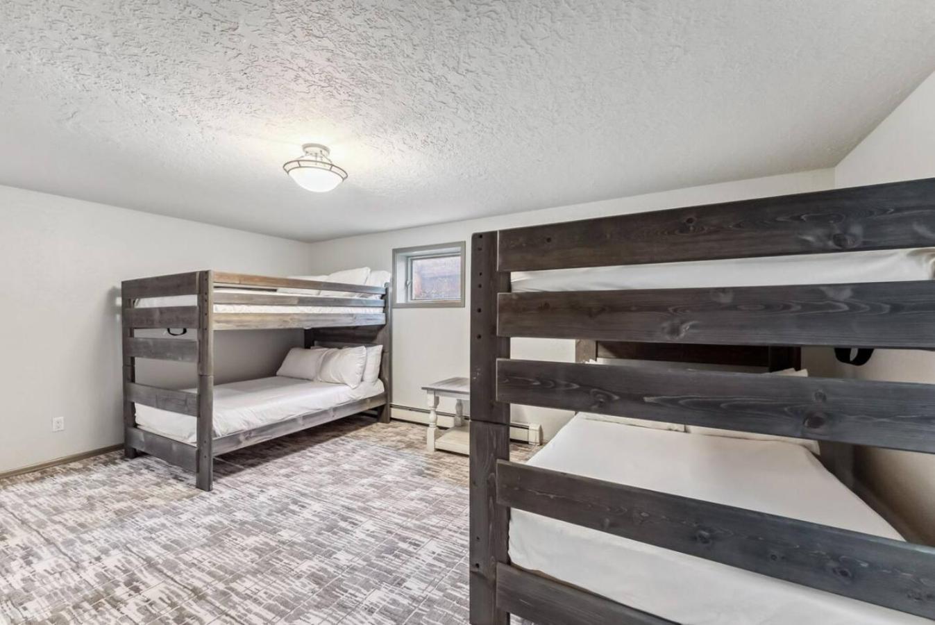 EagleVail Alpine Escape Riverside Luxe W Spa