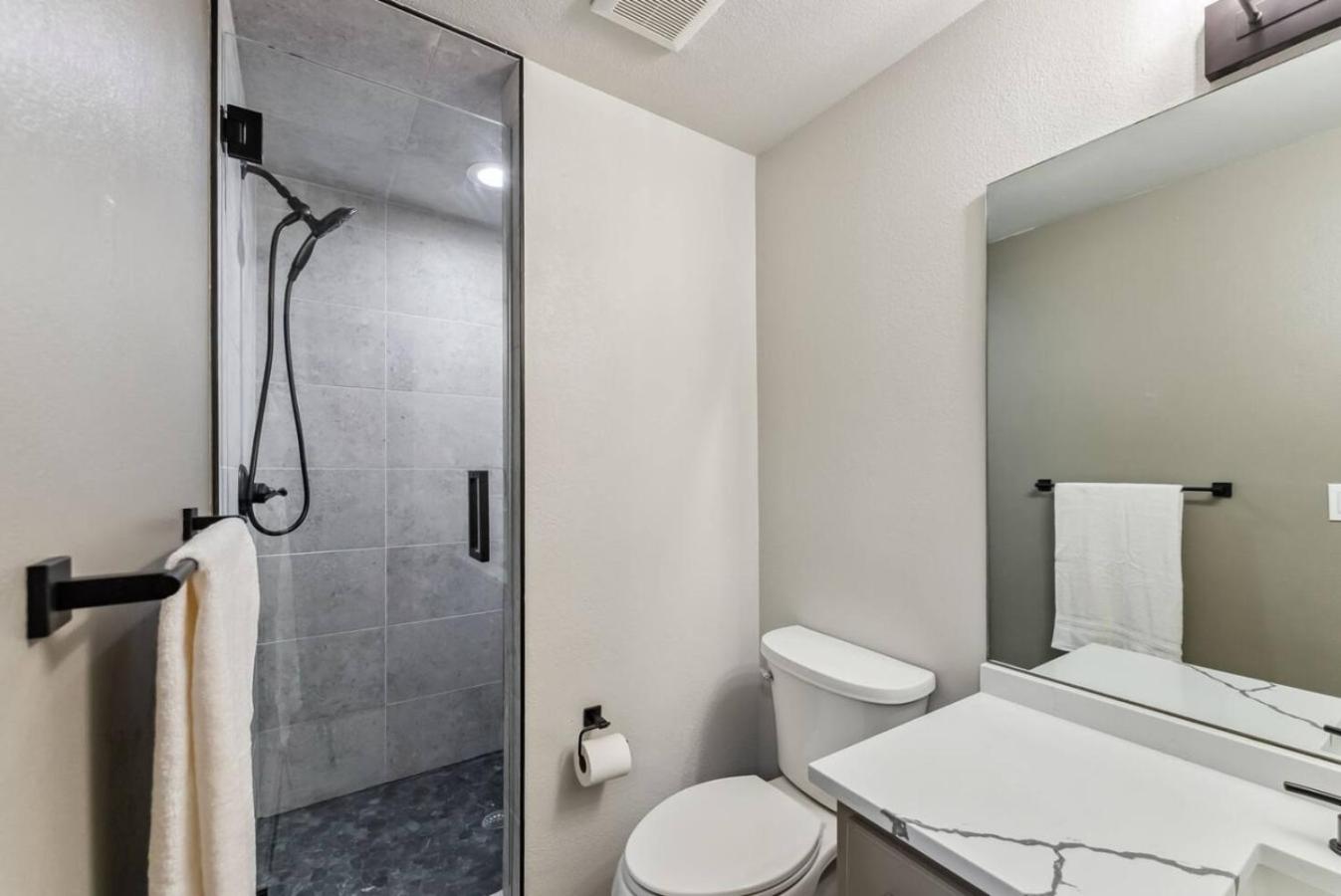 EagleVail Alpine Escape Riverside Luxe W Spa