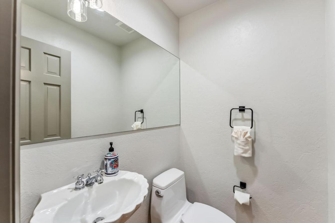 EagleVail Alpine Escape Riverside Luxe W Spa