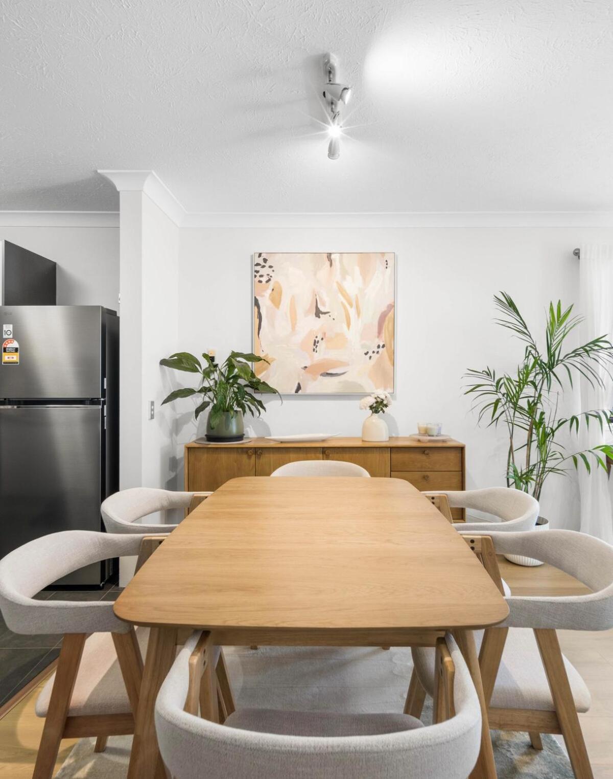 Stylish Modern Oceanside Oasis Free Wi-Fi