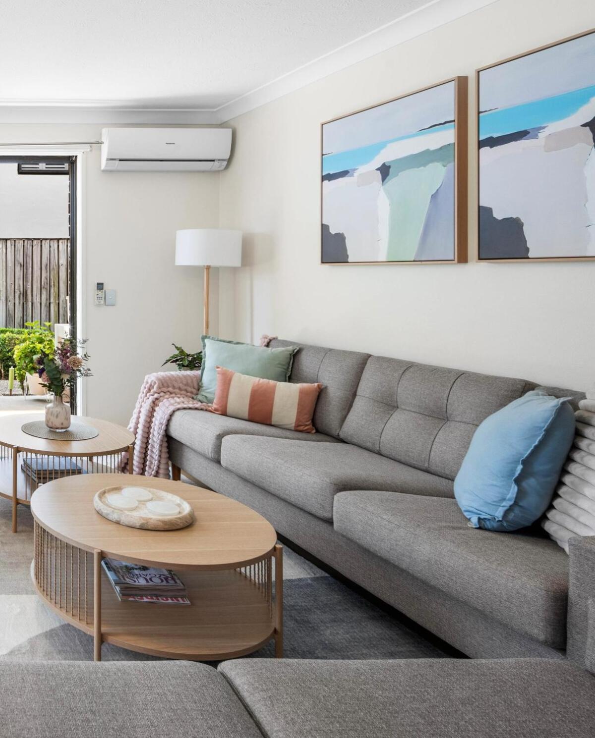 Stylish Modern Oceanside Oasis Free Wi-Fi