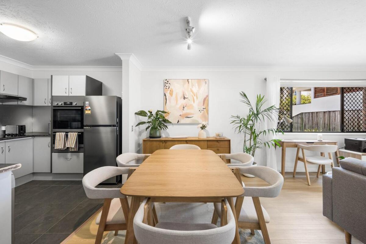 Stylish Modern Oceanside Oasis Free Wi-Fi