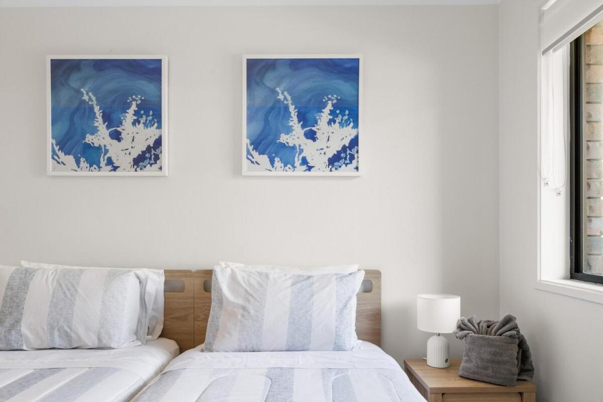 Stylish Modern Oceanside Oasis Free Wi-Fi